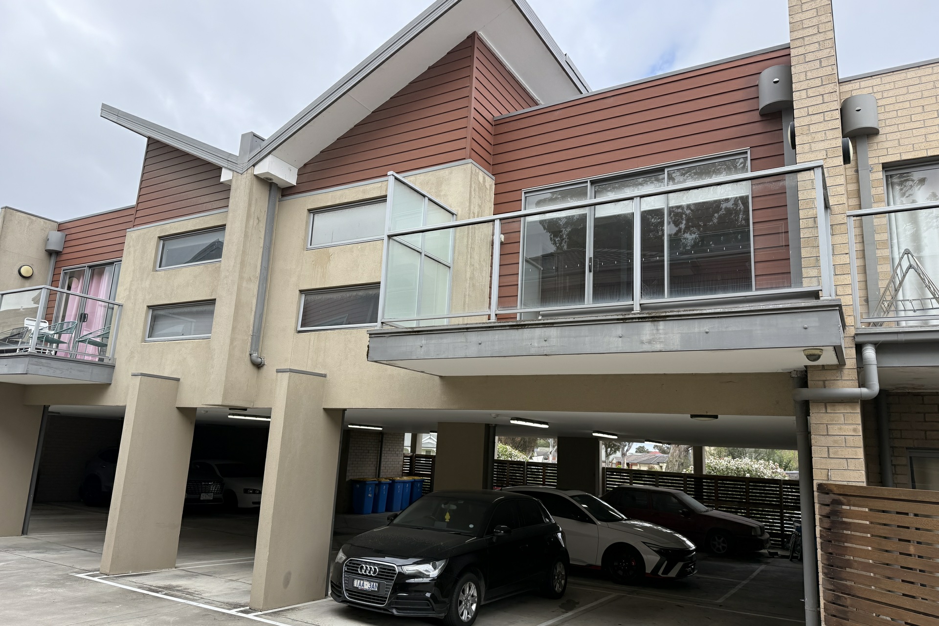 9 Hinterland Close — photo from LJ Hooker Hampton Park