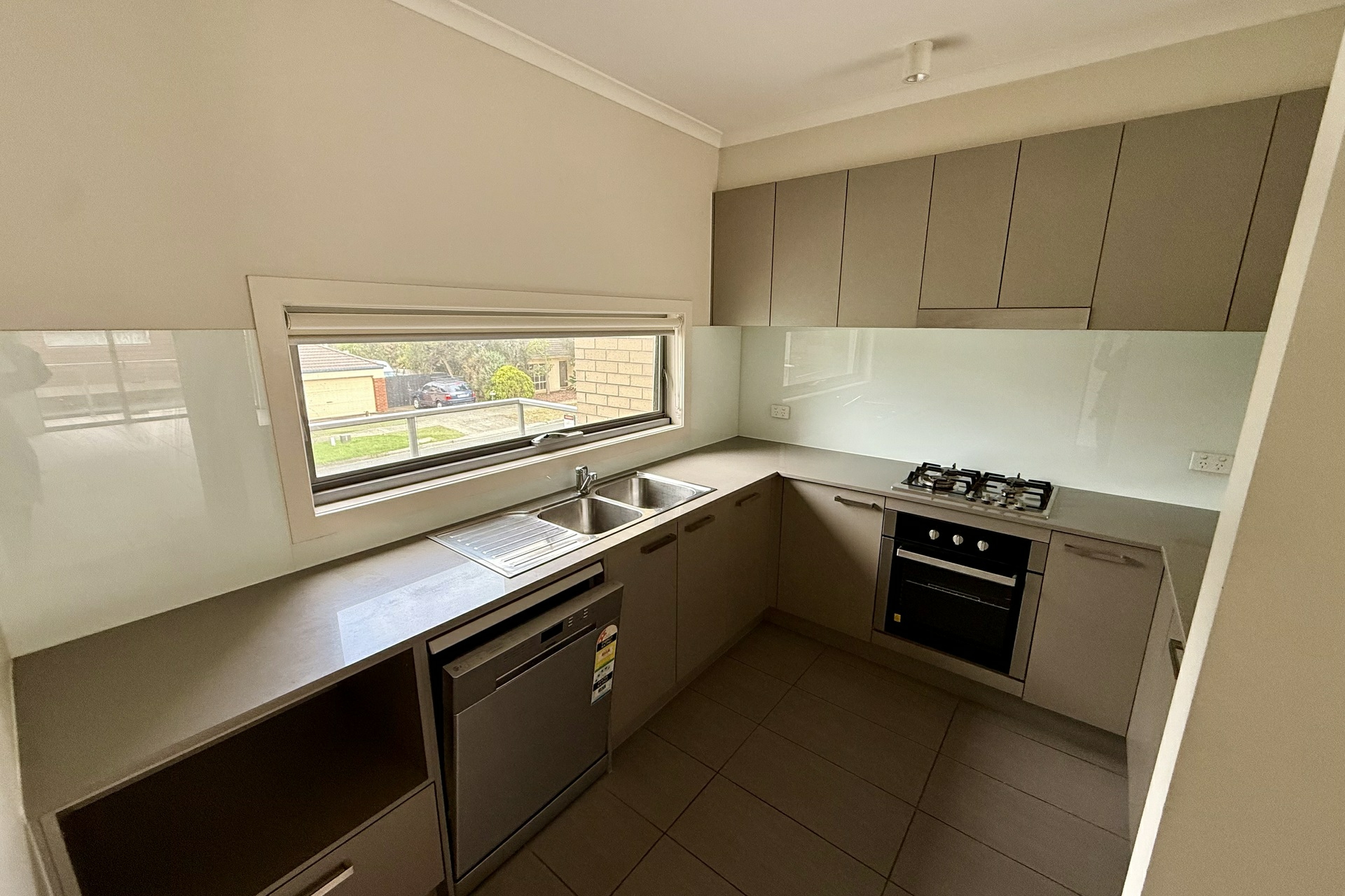 9 Hinterland Close — photo 5 of 13