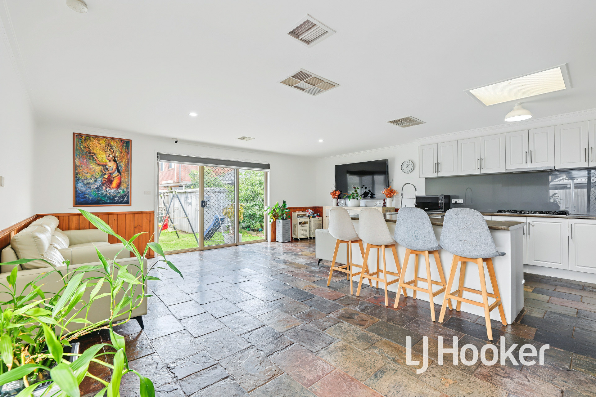 3 Jason Place — photo 4 of 20