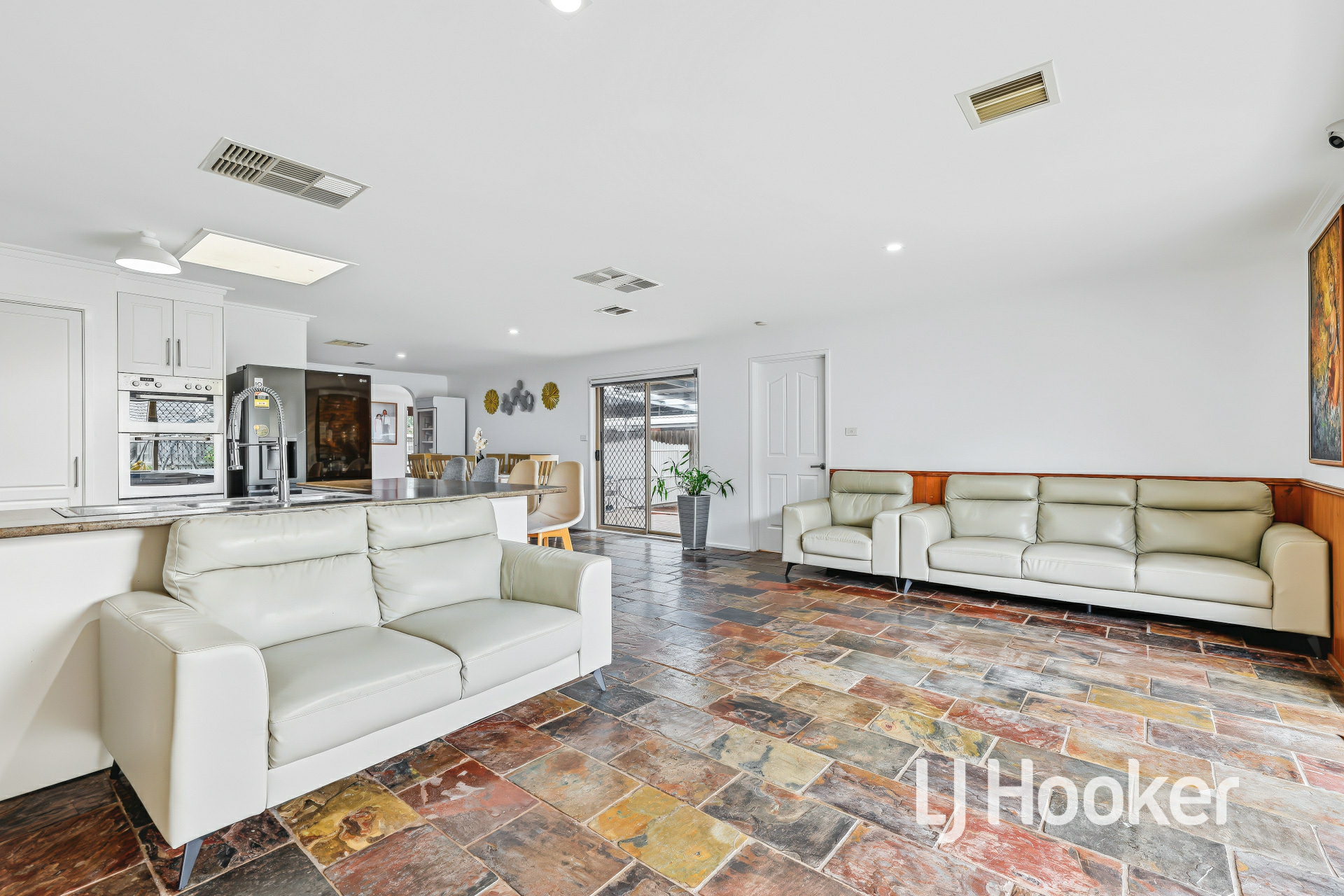 3 Jason Place — photo 7 of 20