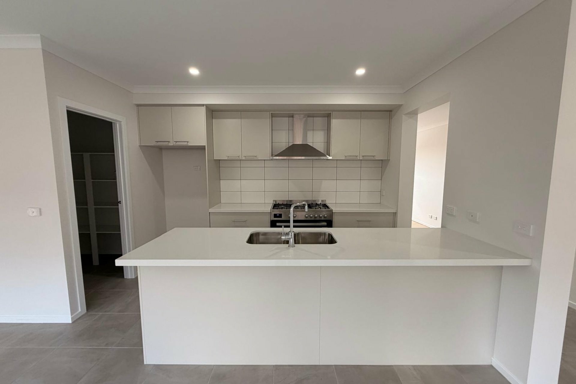 13 Kestrel Street — photo 4 of 12