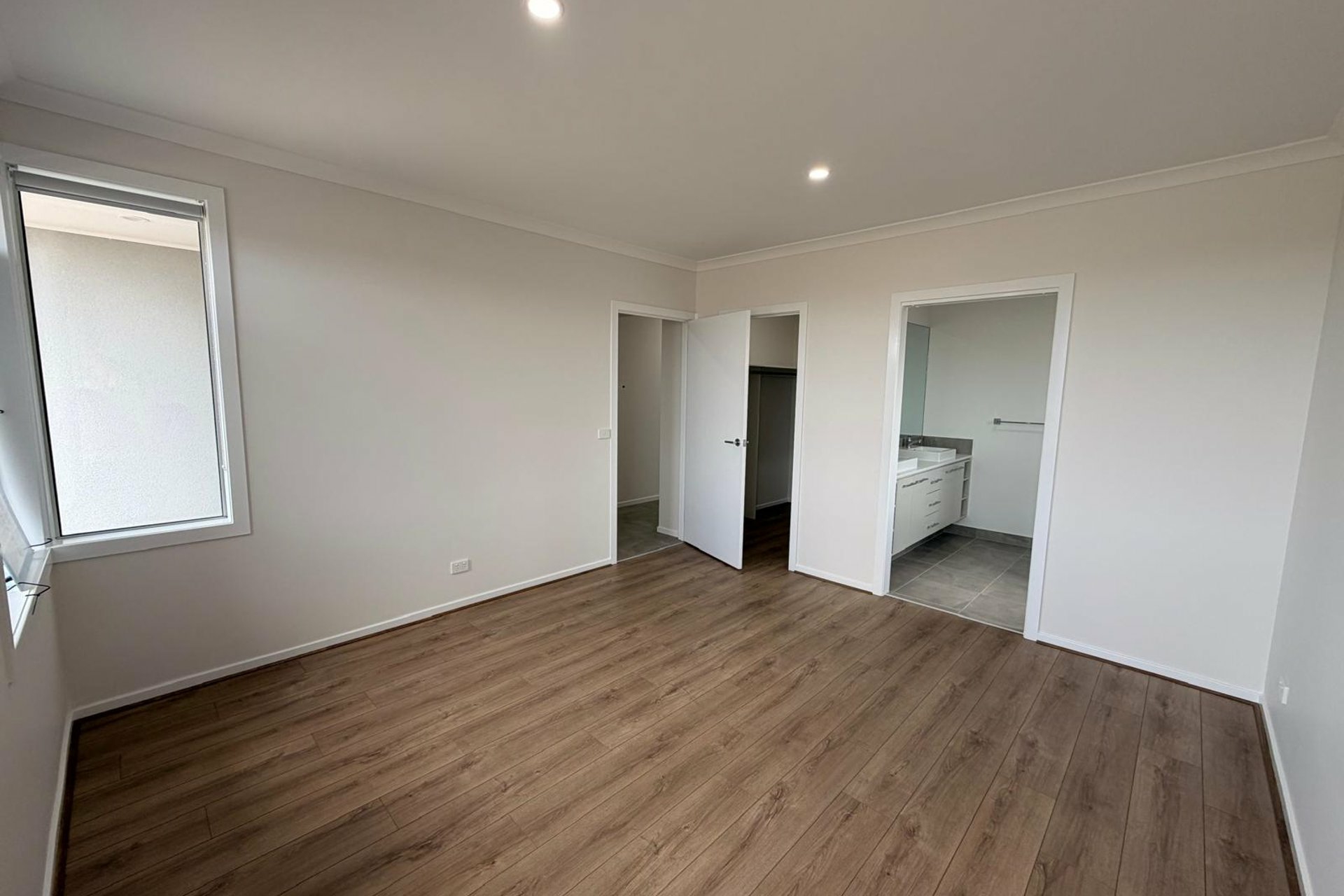 13 Kestrel Street — photo 6 of 12