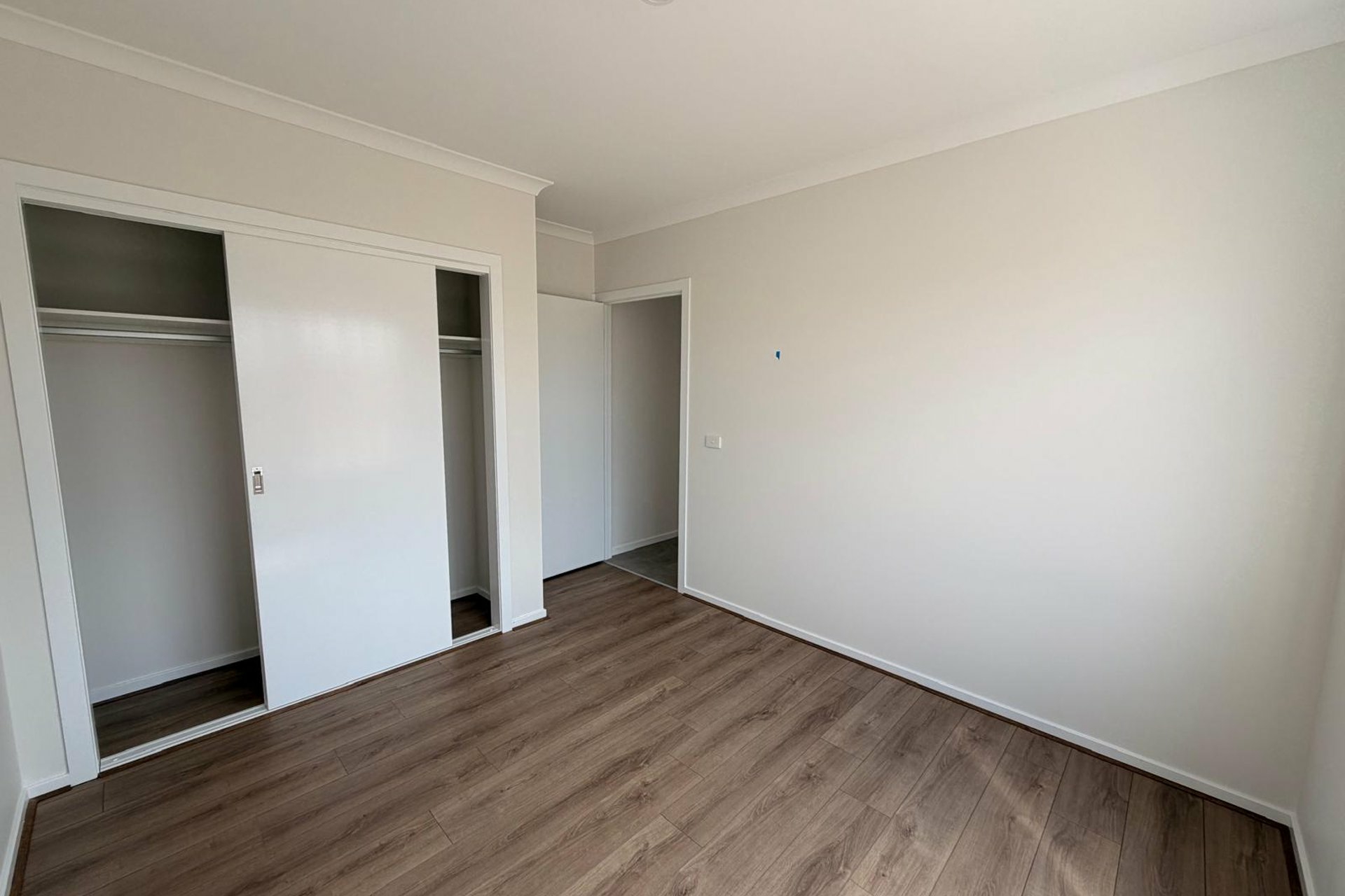 13 Kestrel Street — photo 7 of 12