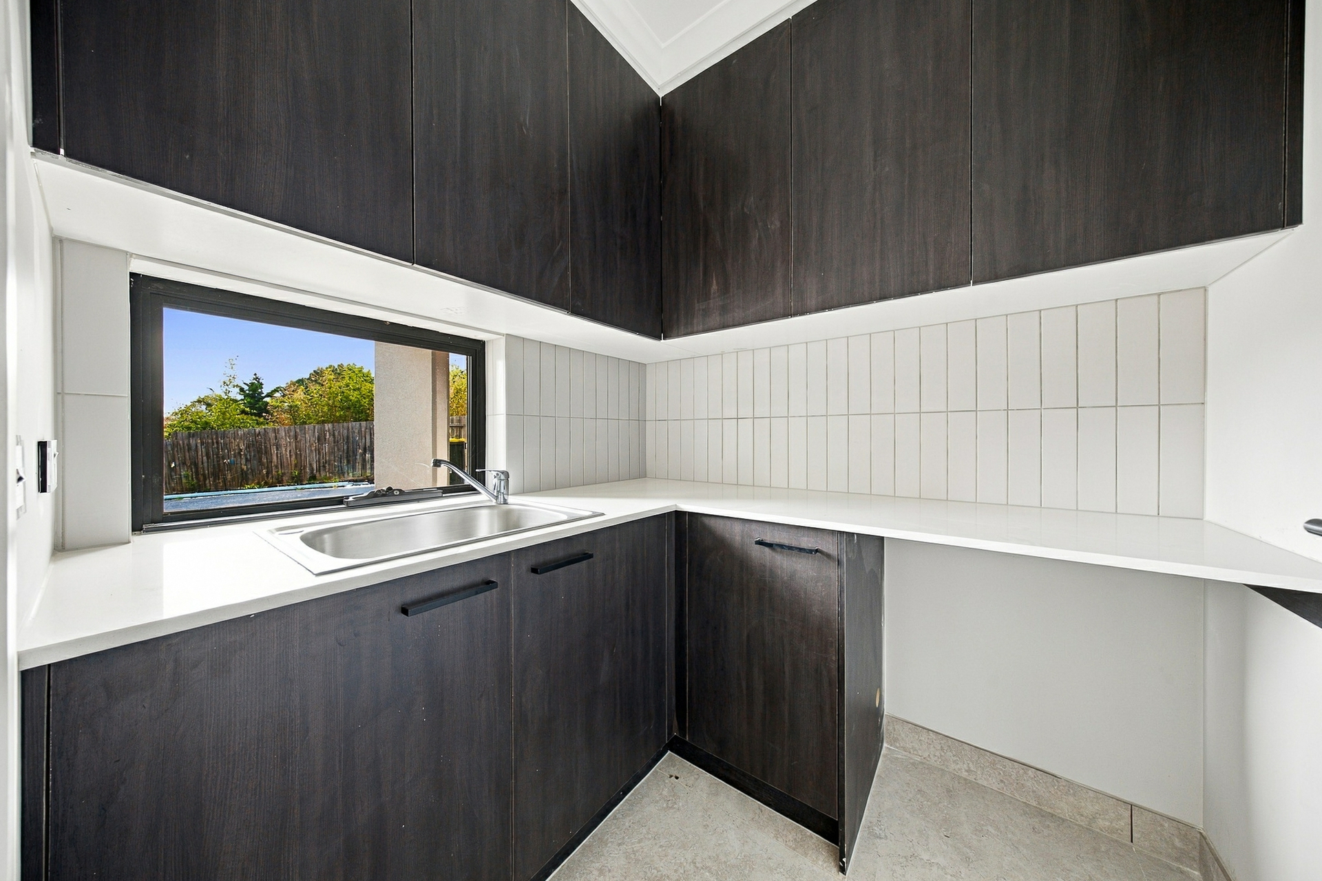 3/9 Upton Crescent — photo 9 of 30