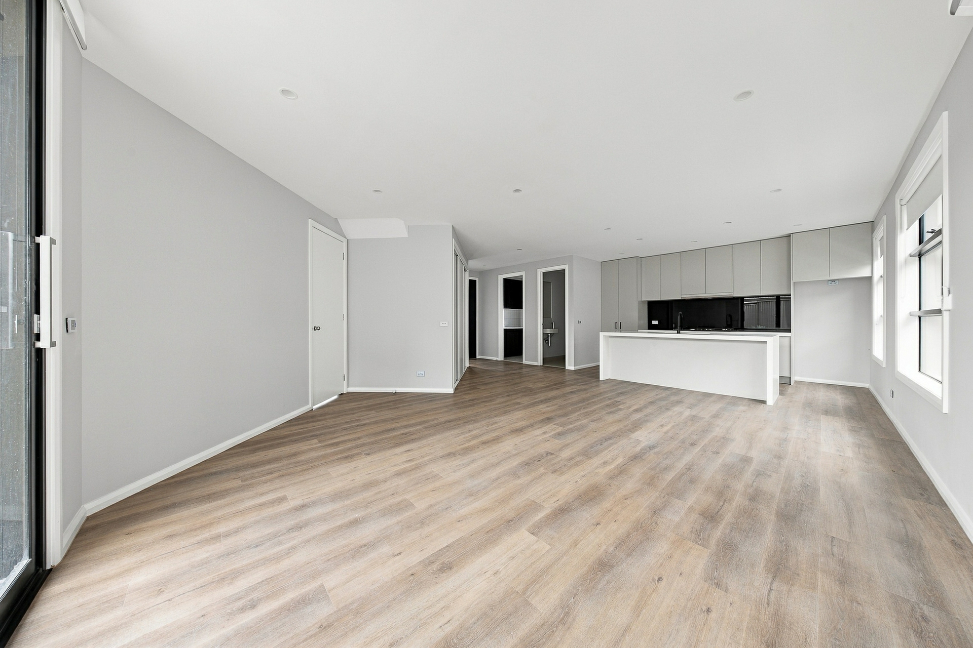 3/9 Upton Crescent — photo 10 of 30
