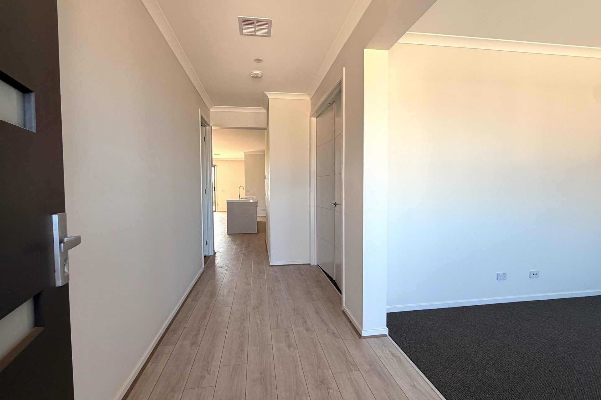 27 Red Fruit Street — photo 2 of 16