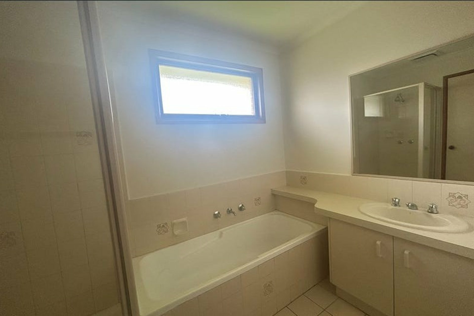 21 Josephine Avenue — photo 7 of 8