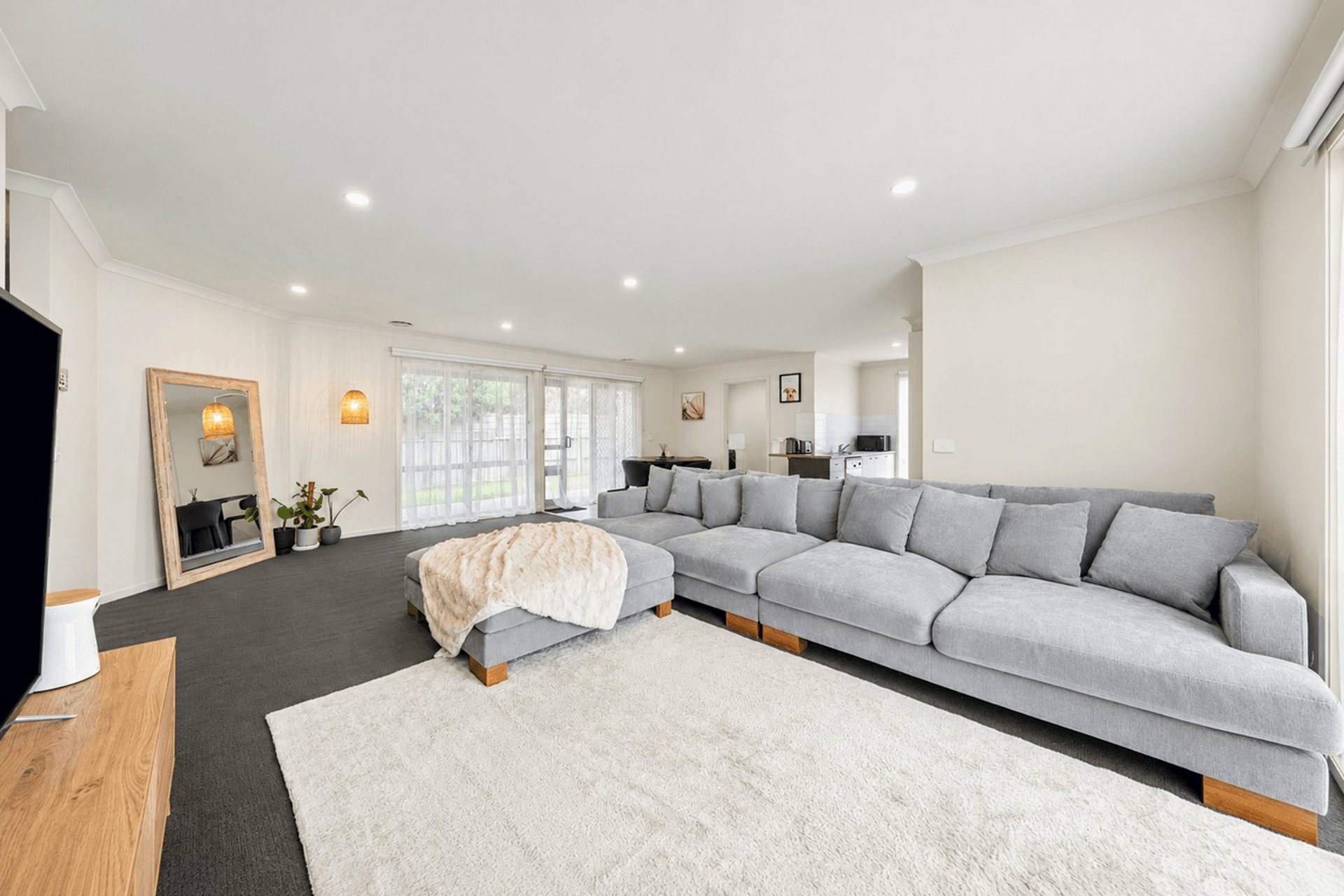 4/7-9 Elizabeth Street — photo 2 of 13