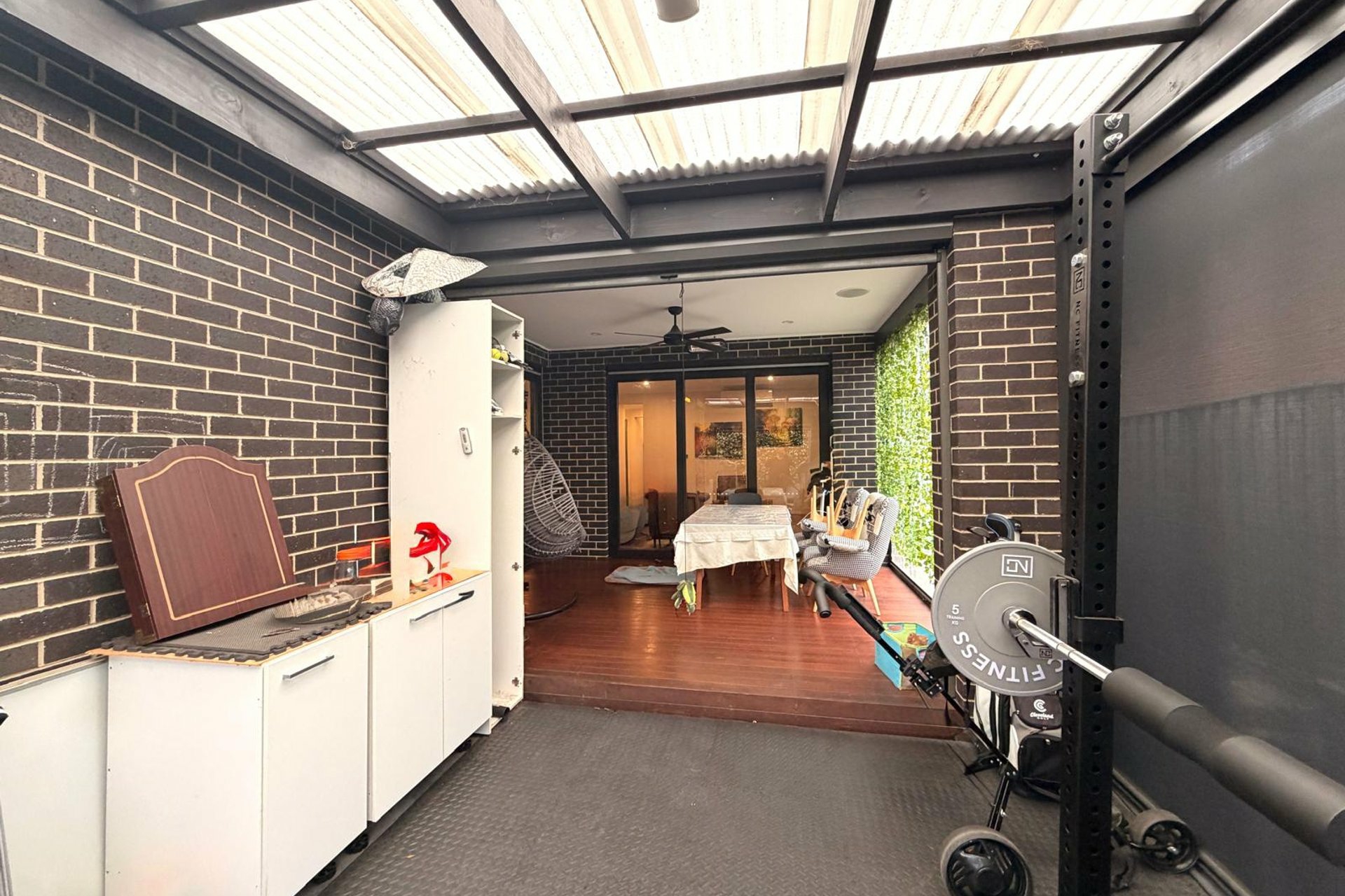 6 Nutmeg Close — photo 17 of 19