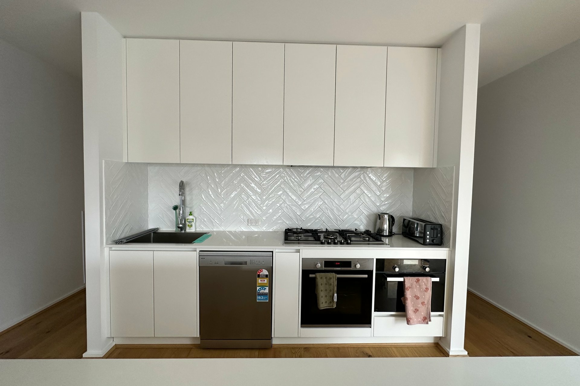 44 Annabella Street — photo 5 of 15