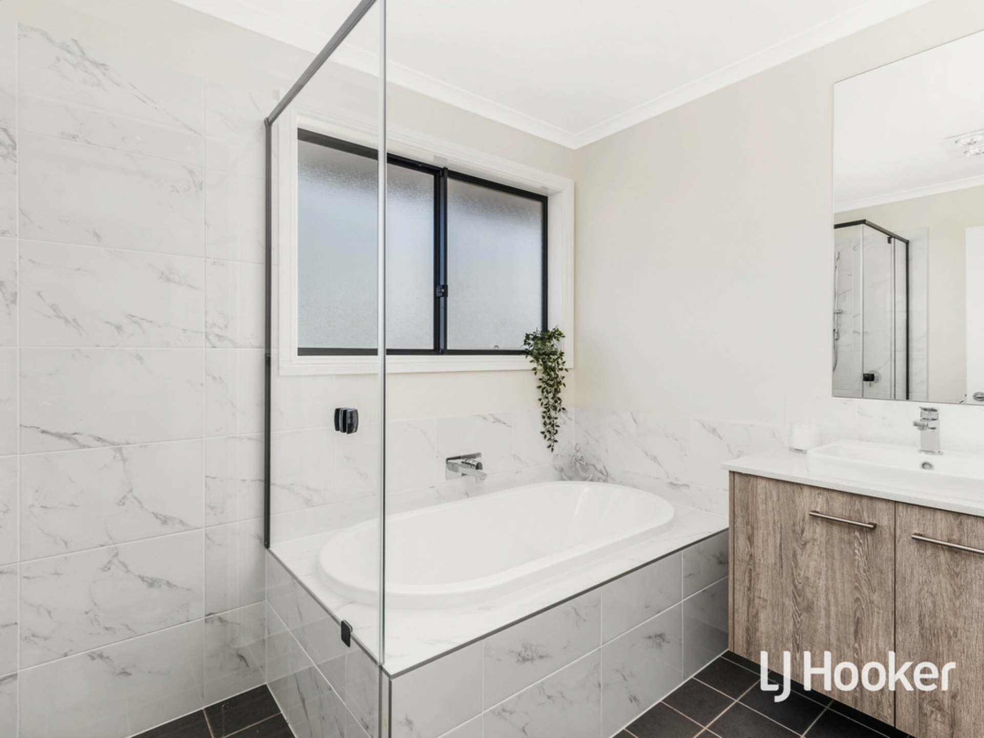 53 Levade Avenue, BOX HILL