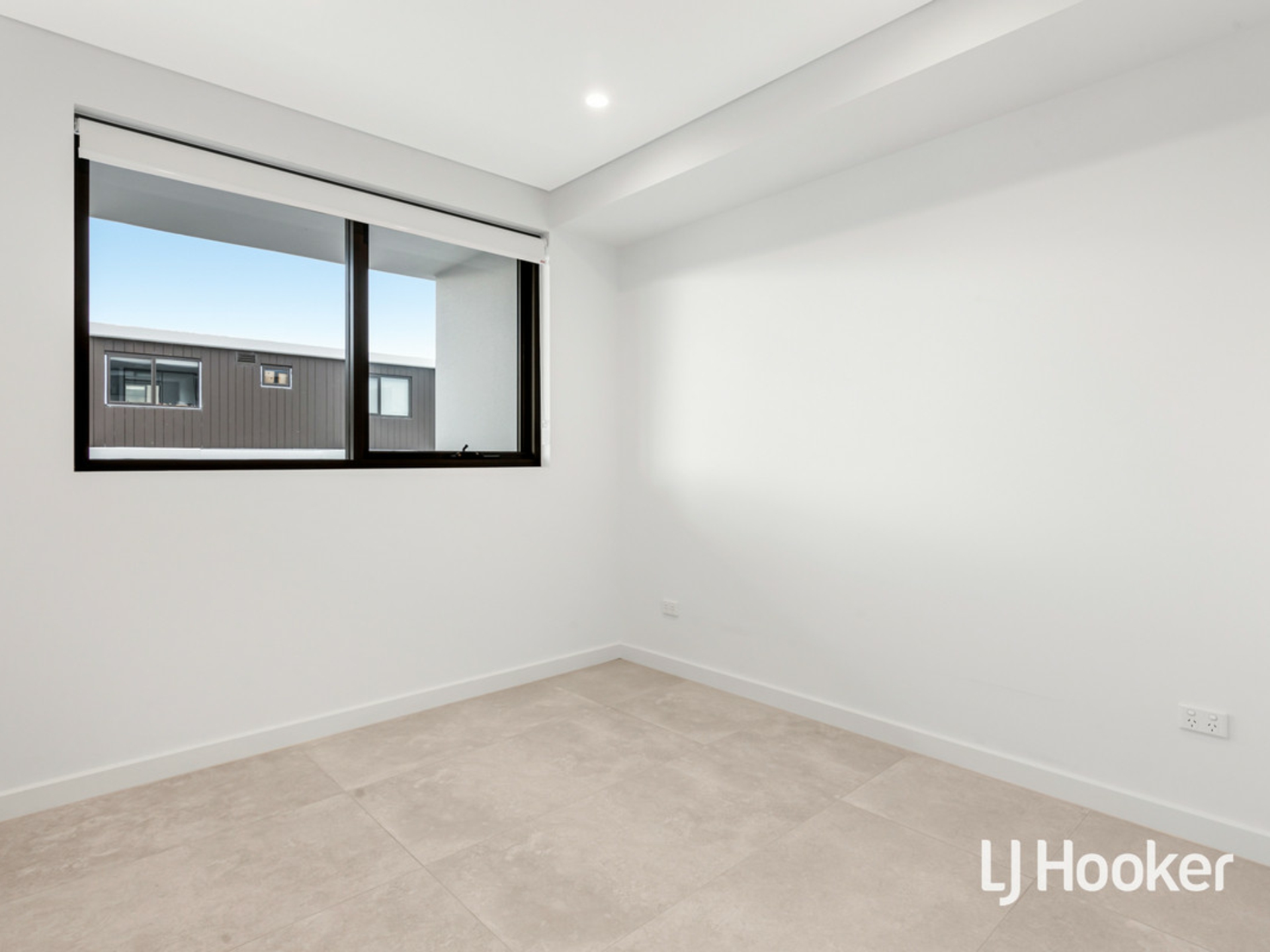 204/37A Manchester Drive, SCHOFIELDS