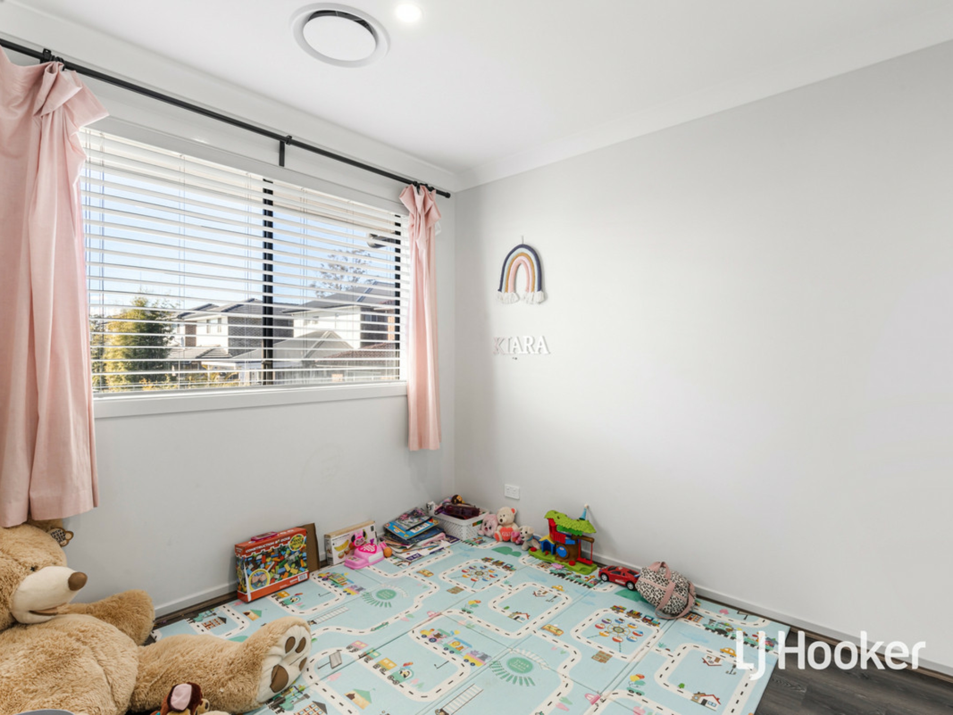 11 Denise Crescent, RIVERSTONE