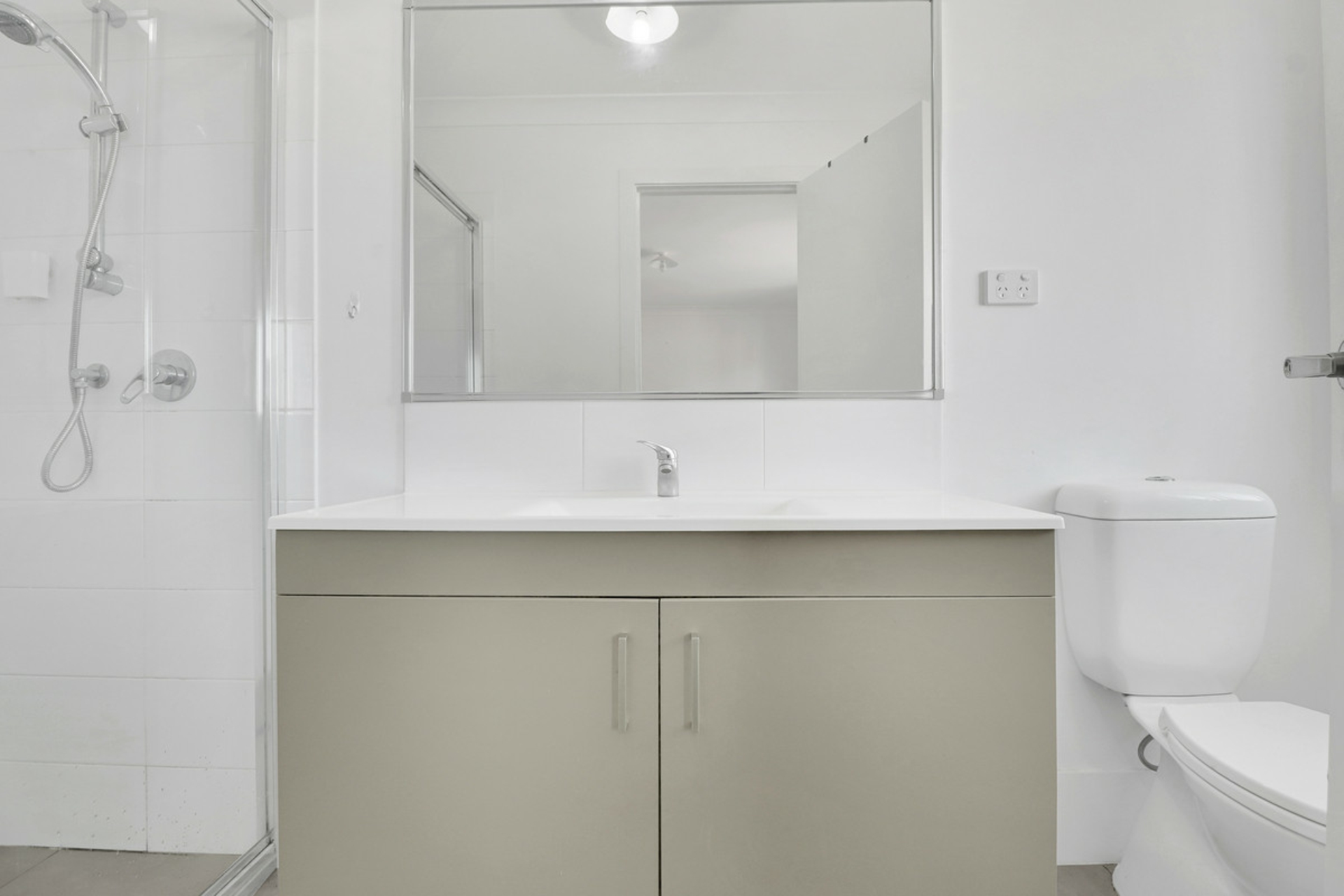 45 Heathland Avenue, SCHOFIELDS