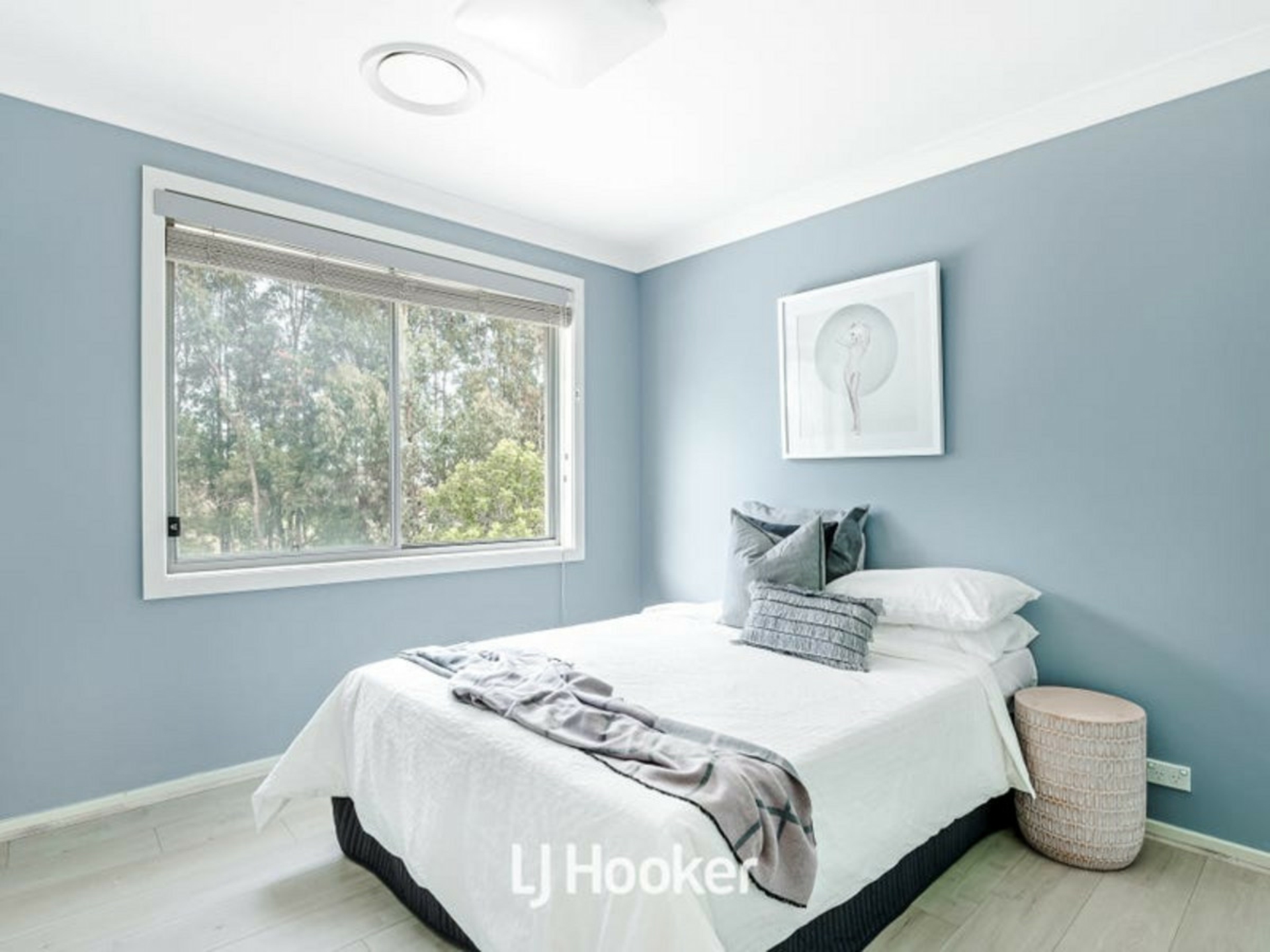 35 Lookout Circuit, STANHOPE GARDENS