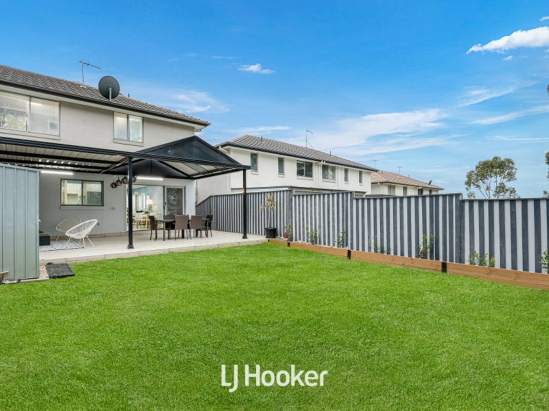 35 Lookout Circuit, STANHOPE GARDENS
