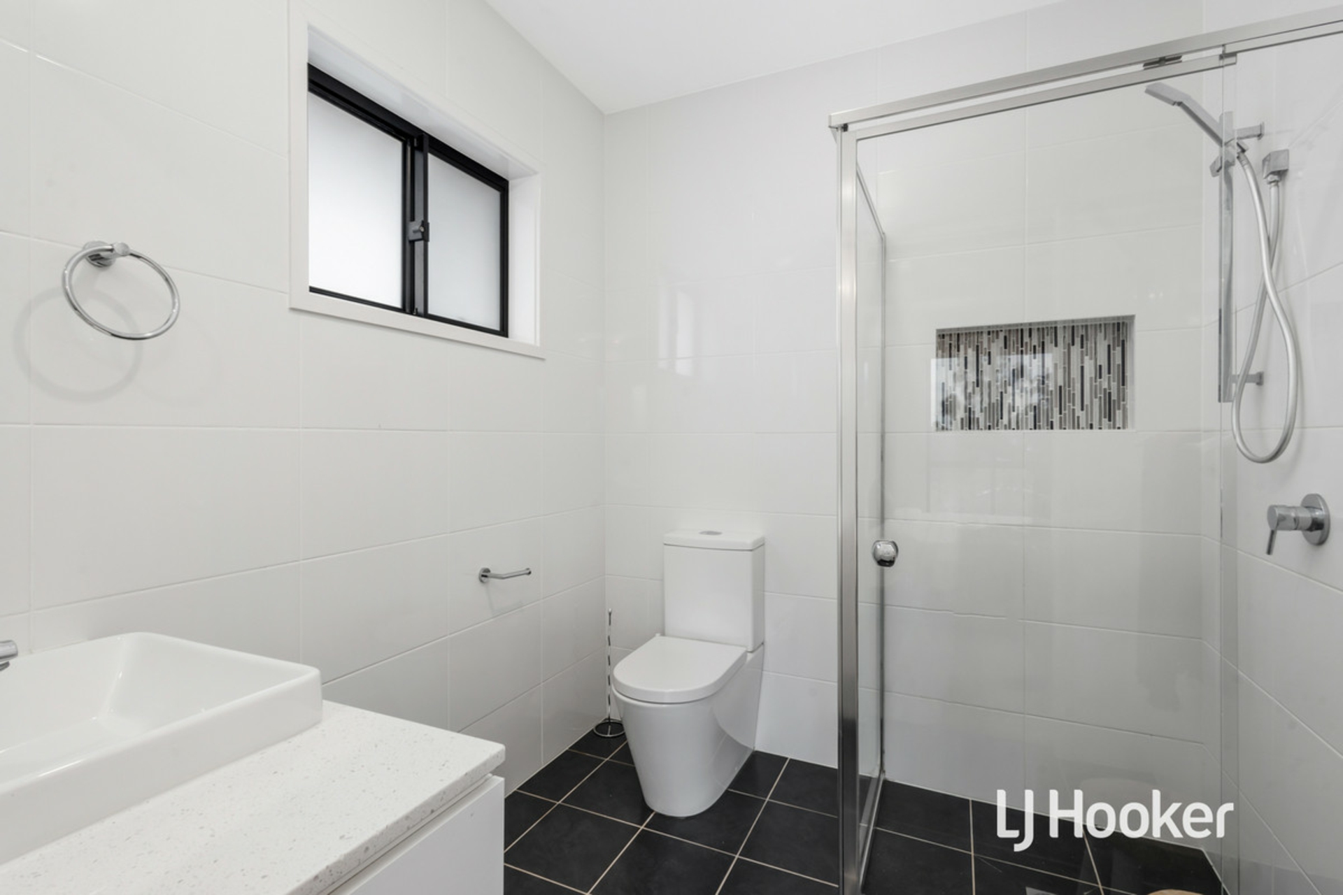 60 Kensington Park Road, SCHOFIELDS