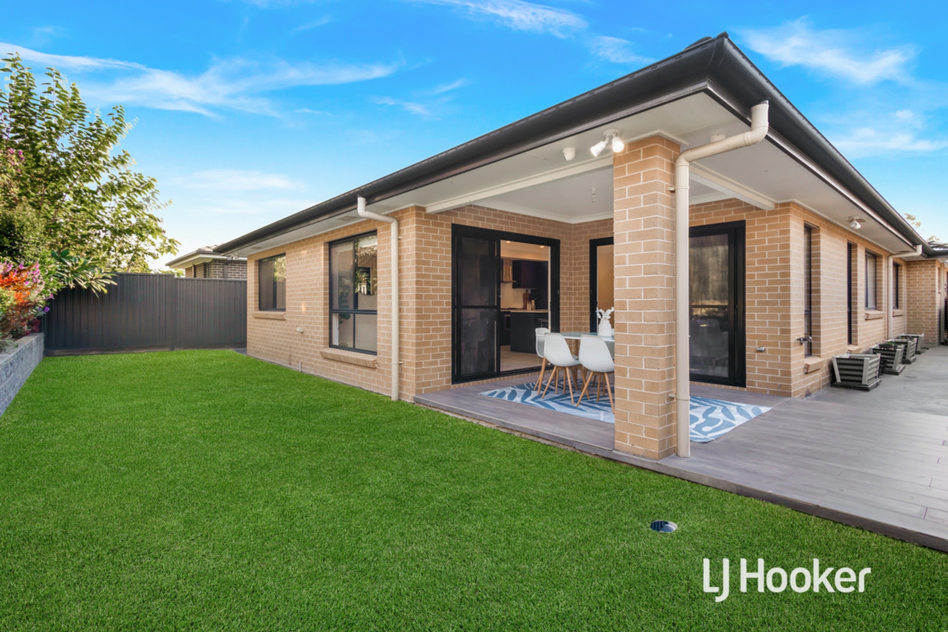 60 Kensington Park Road, SCHOFIELDS