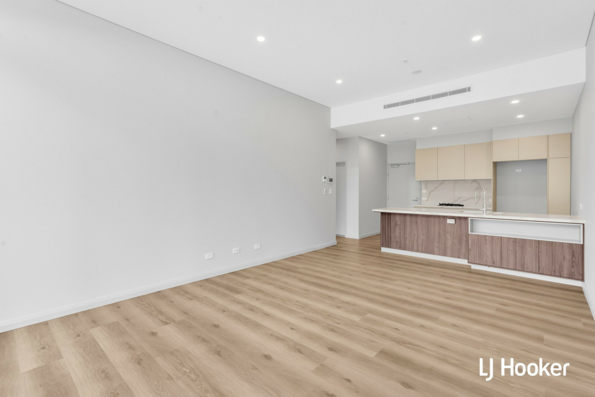 G06/112-114 Caddies Boulevard, ROUSE HILL