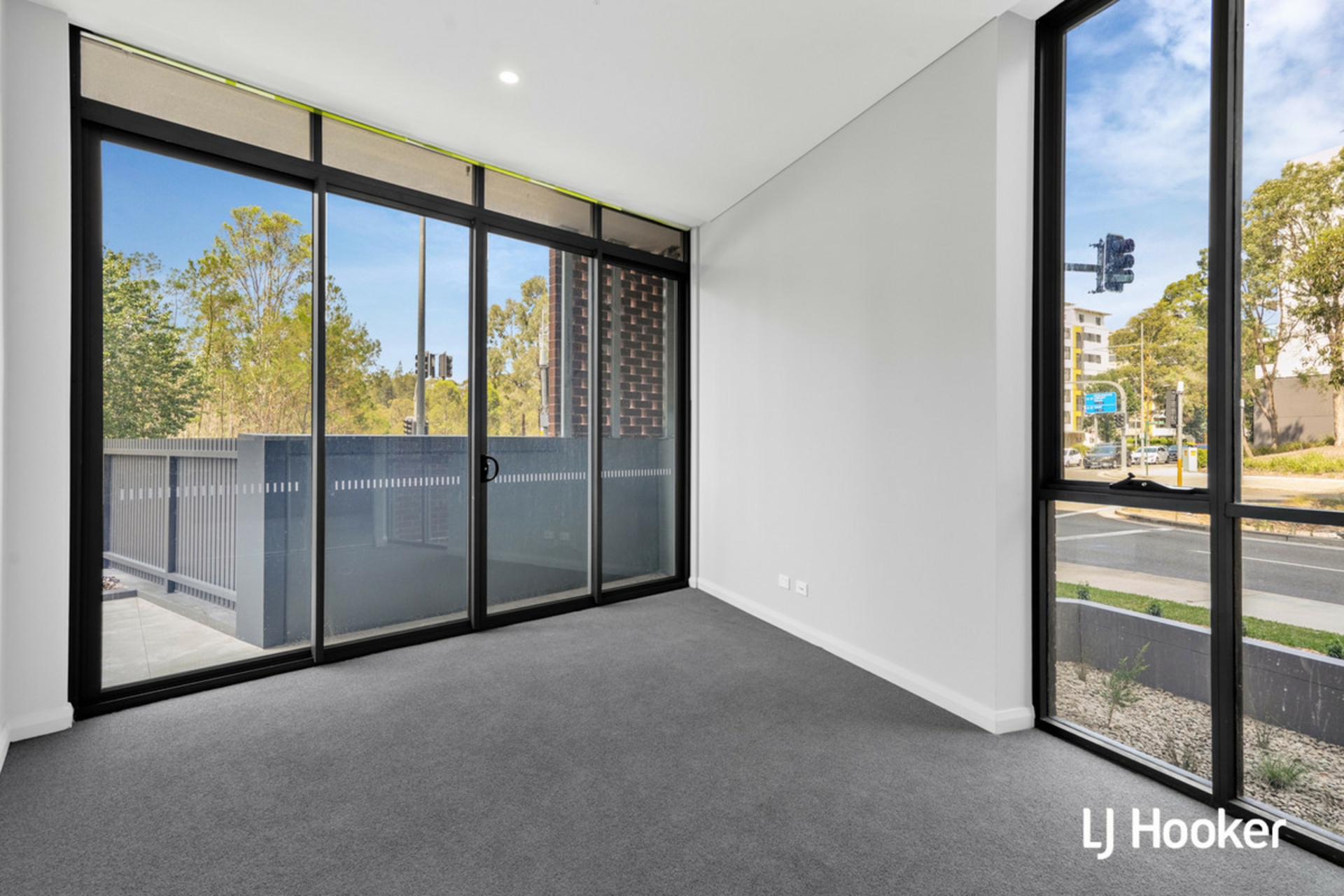 G06/112-114 Caddies Boulevard, ROUSE HILL