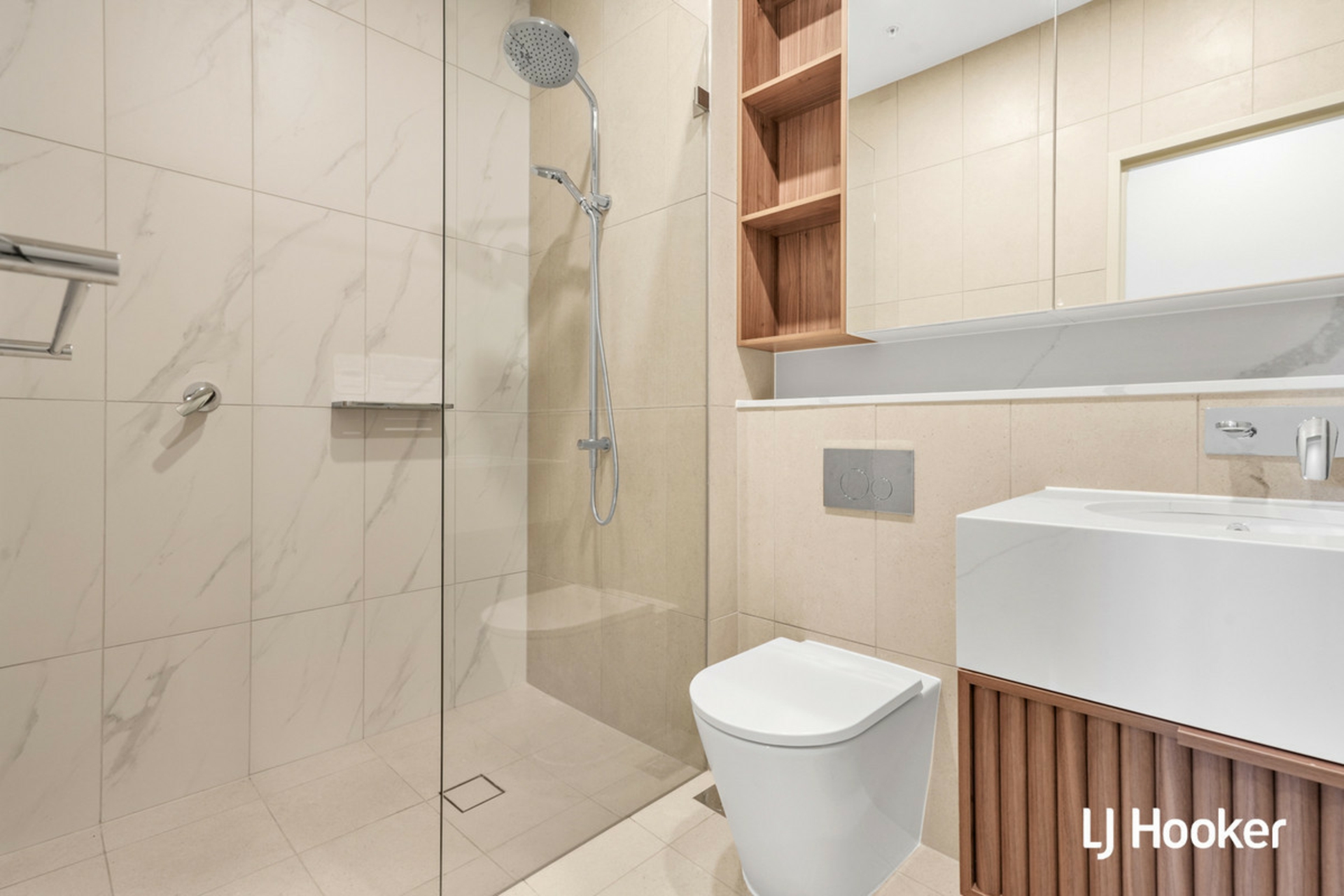 G06/112-114 Caddies Boulevard, ROUSE HILL