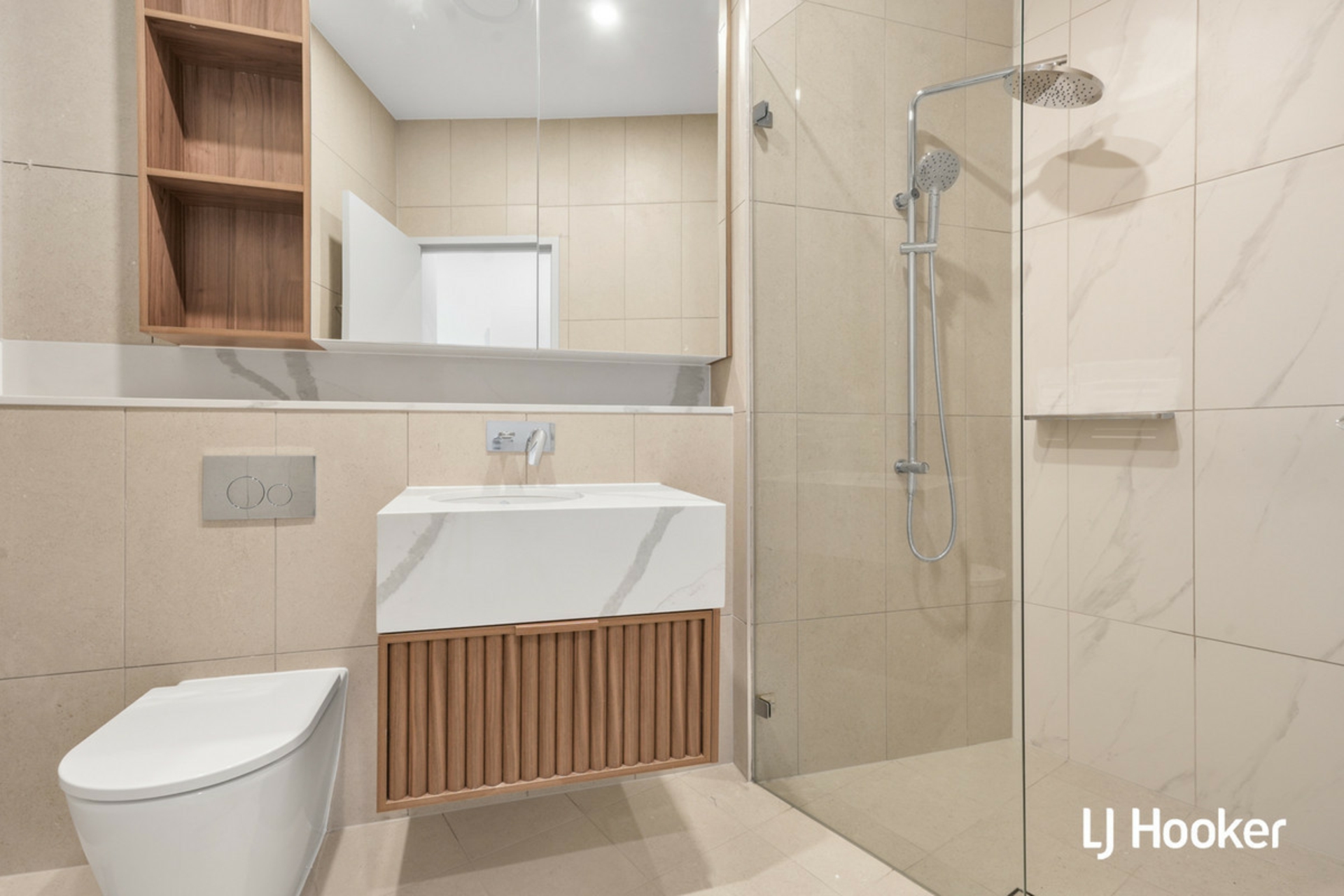 G06/112-114 Caddies Boulevard, ROUSE HILL
