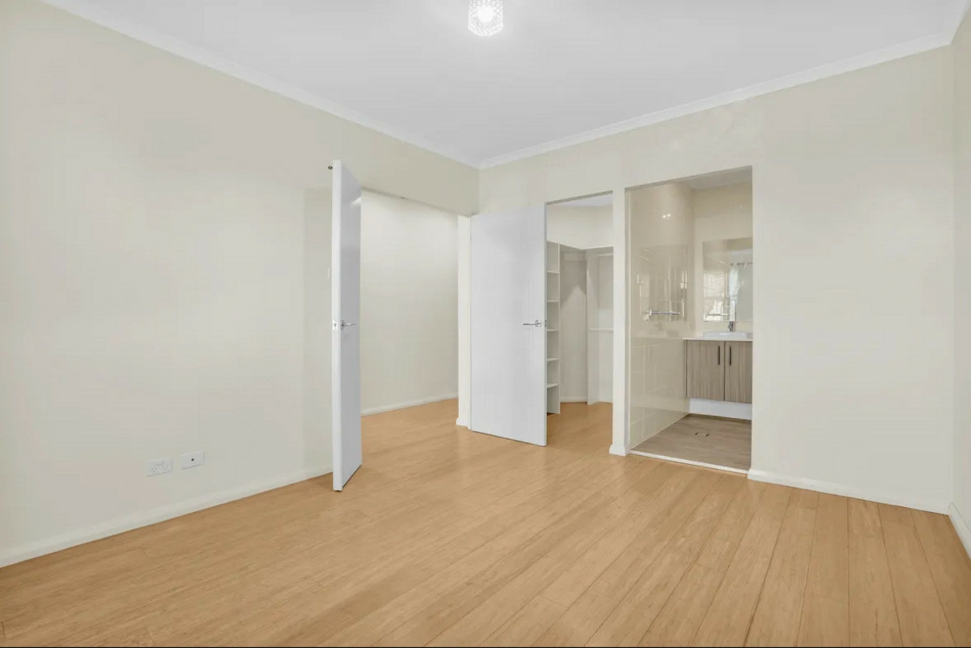 15 Piccadilly Street, RIVERSTONE