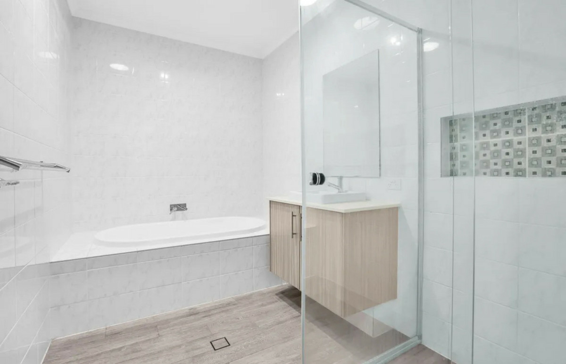 15 Piccadilly Street, RIVERSTONE