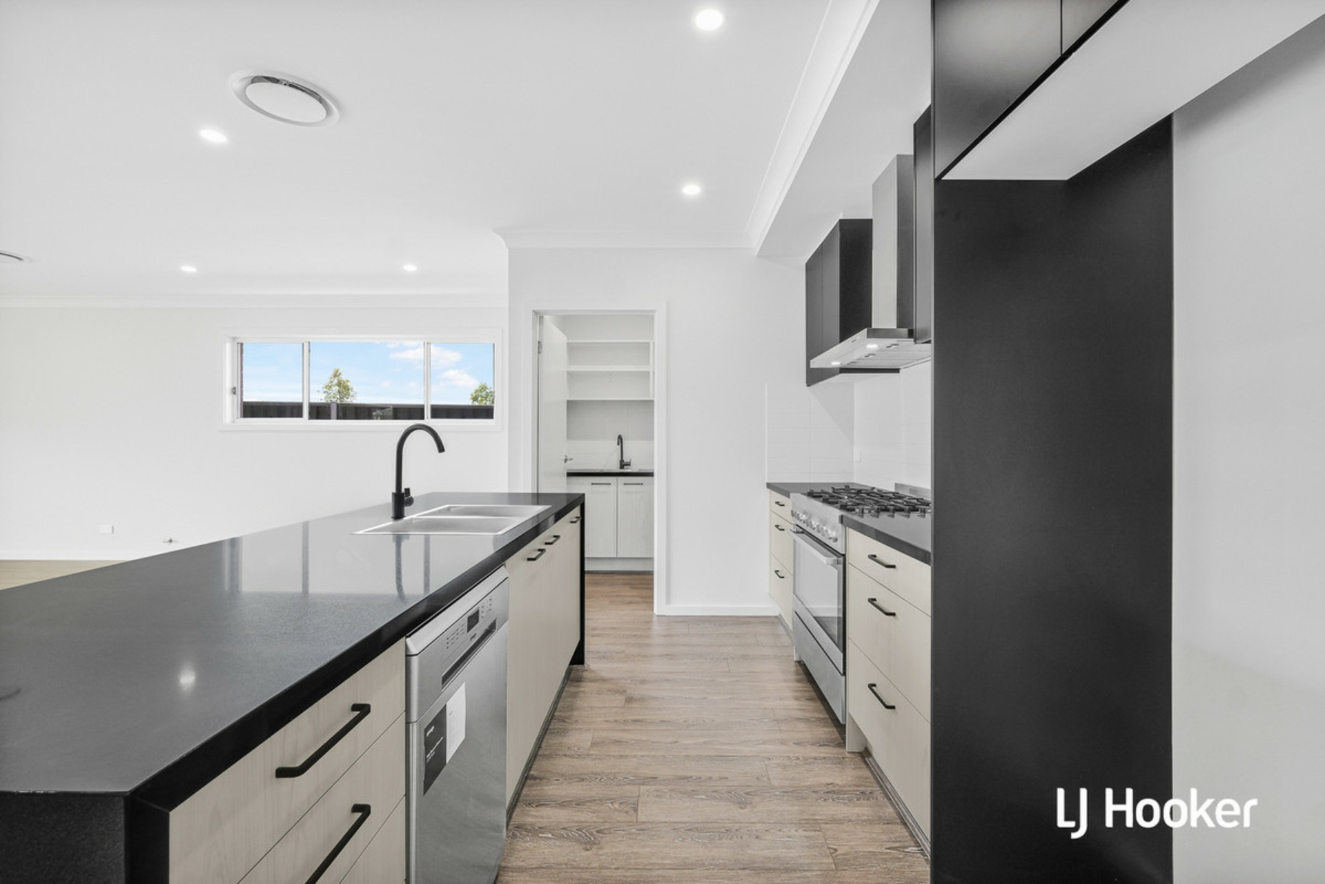 3 Lorikeet Road, BOX HILL