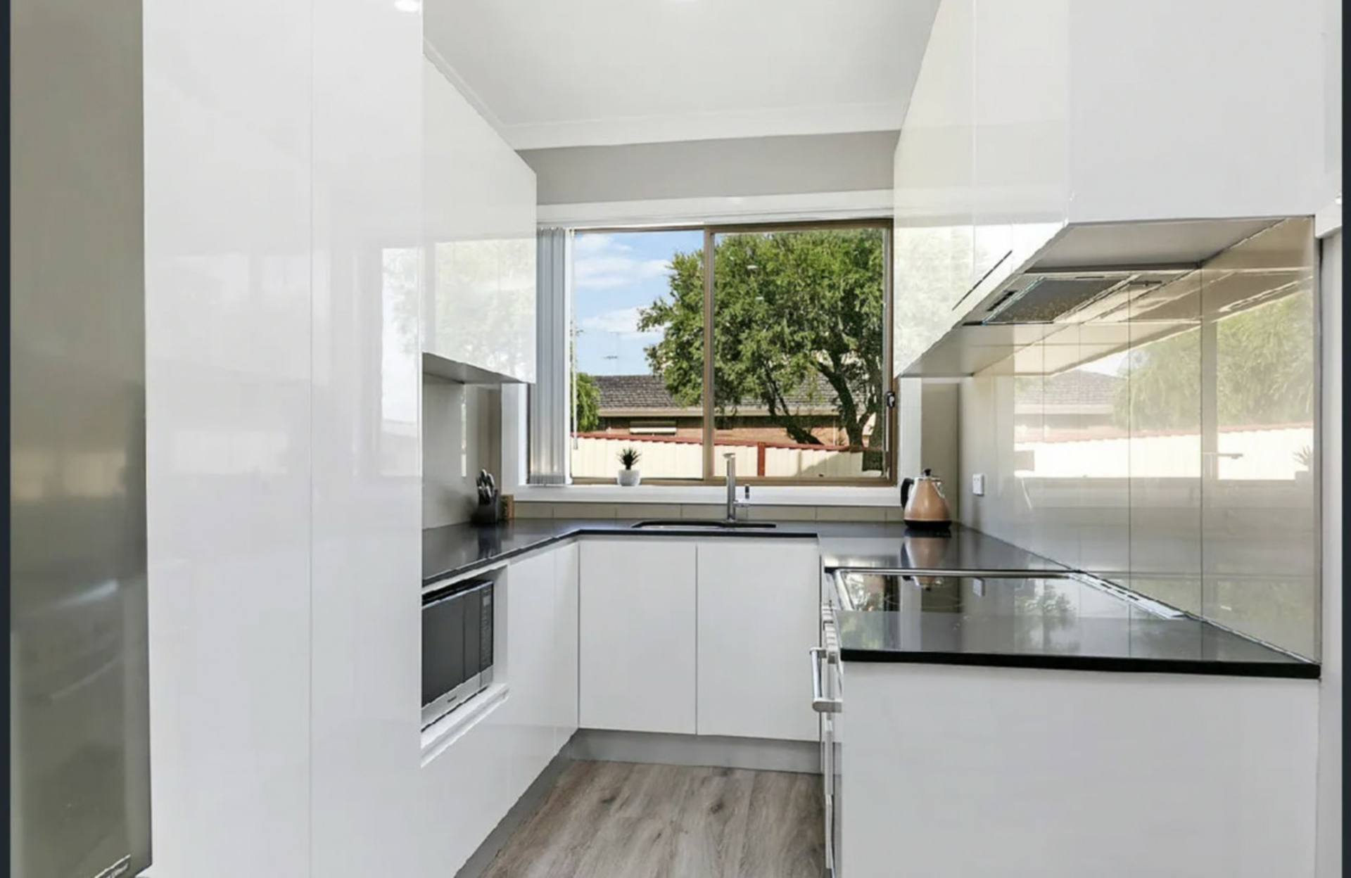 8 Station Street, SCHOFIELDS