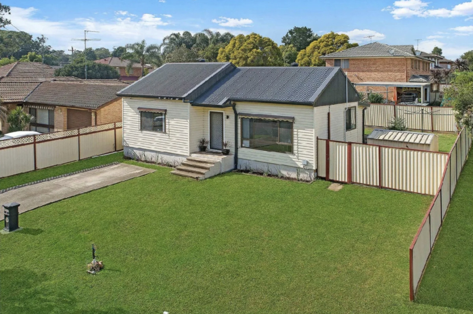 8 Station Street, SCHOFIELDS