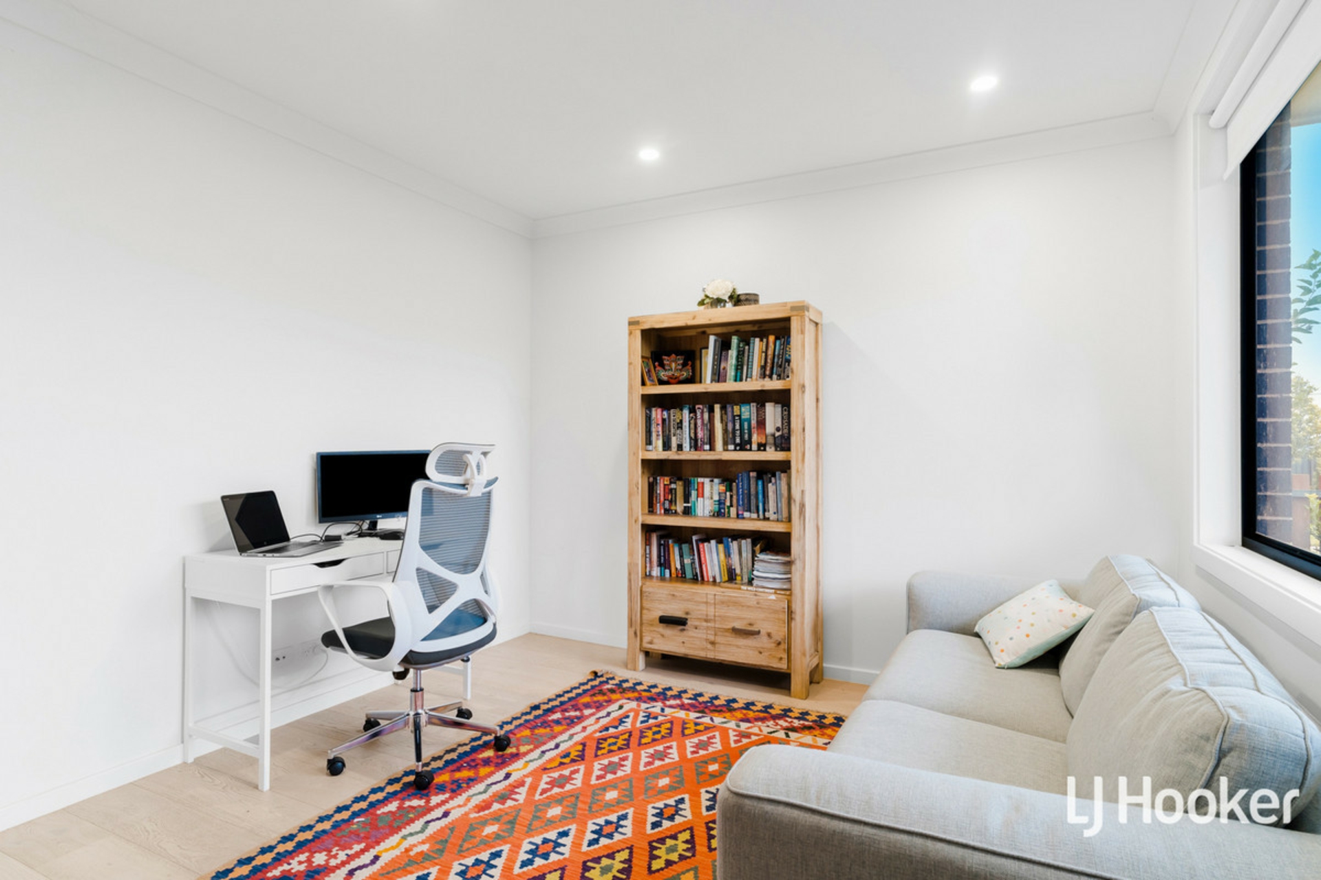 42 Overly Crescent, SCHOFIELDS