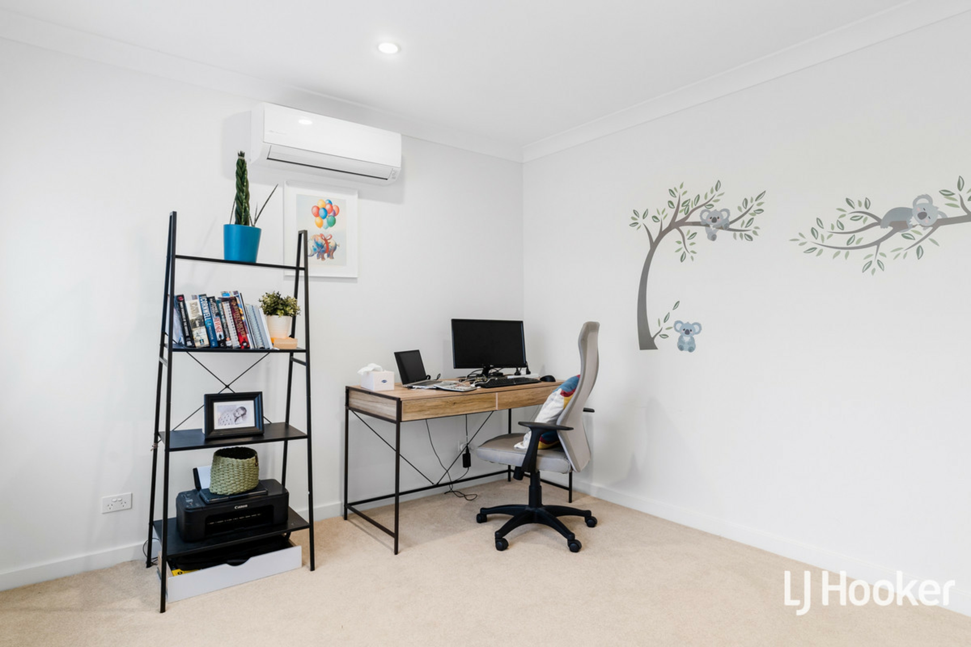 42 Overly Crescent, SCHOFIELDS