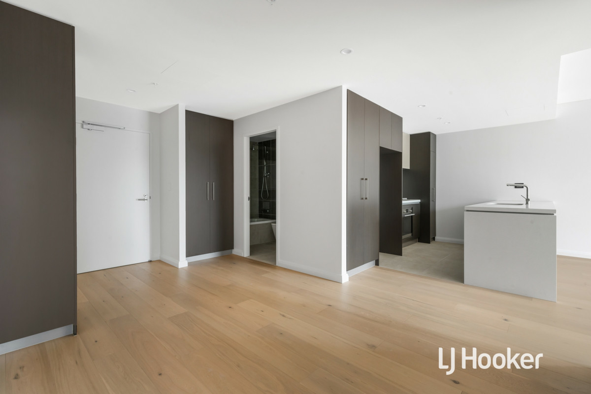 203/5A Glyceria Lane, TALLAWONG