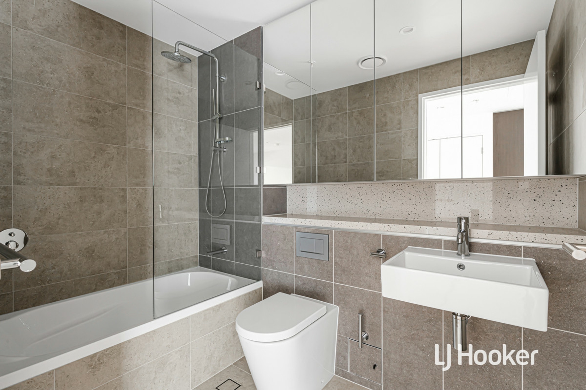 203/5A Glyceria Lane, TALLAWONG