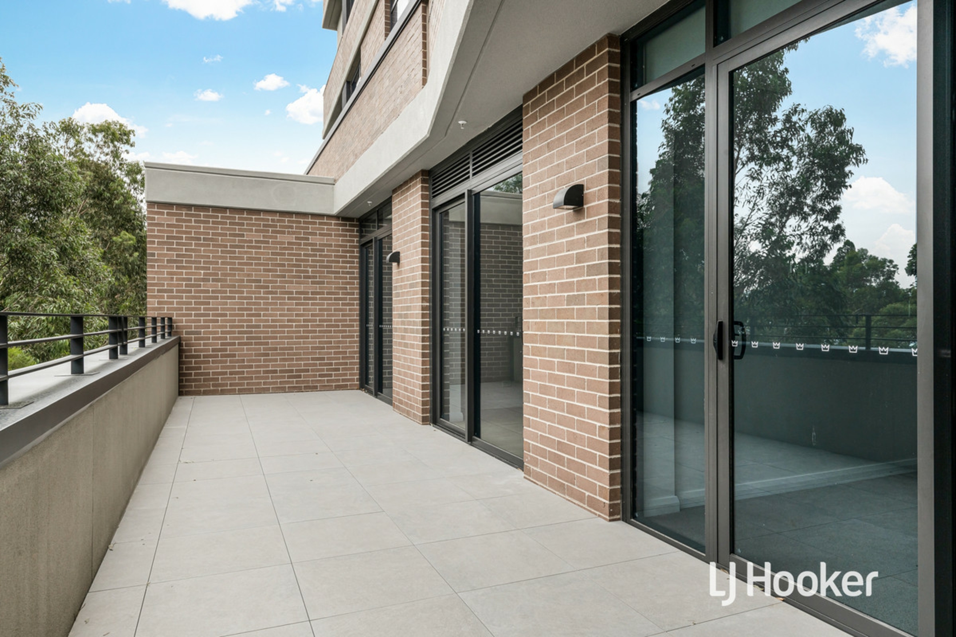 203/5A Glyceria Lane, TALLAWONG