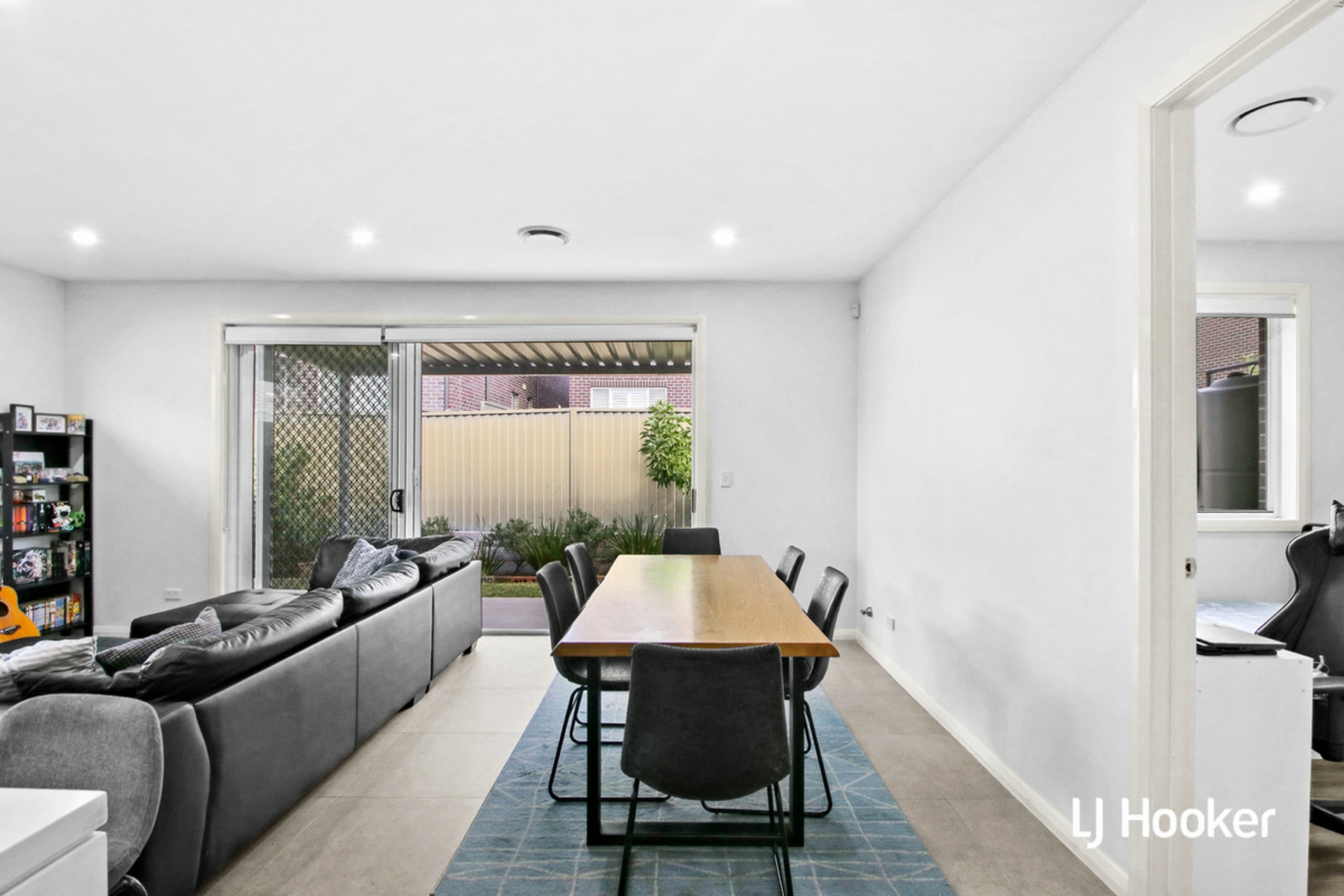 2/33 Karachi Street, RIVERSTONE