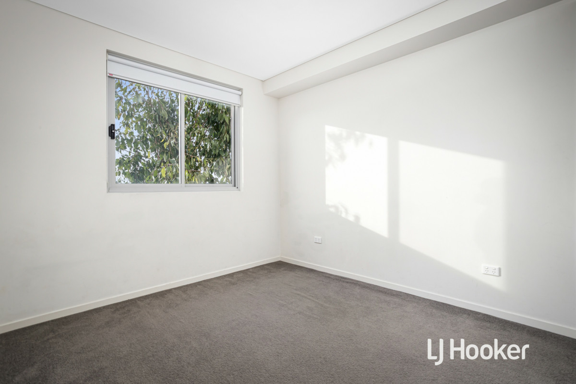 207/27 Rebecca Street, SCHOFIELDS