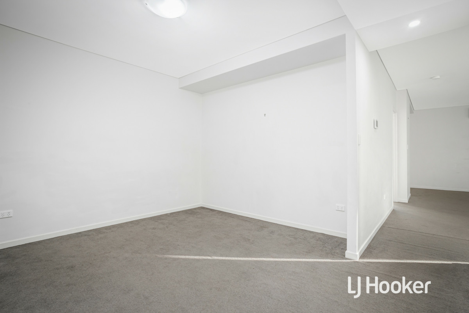 207/27 Rebecca Street, SCHOFIELDS