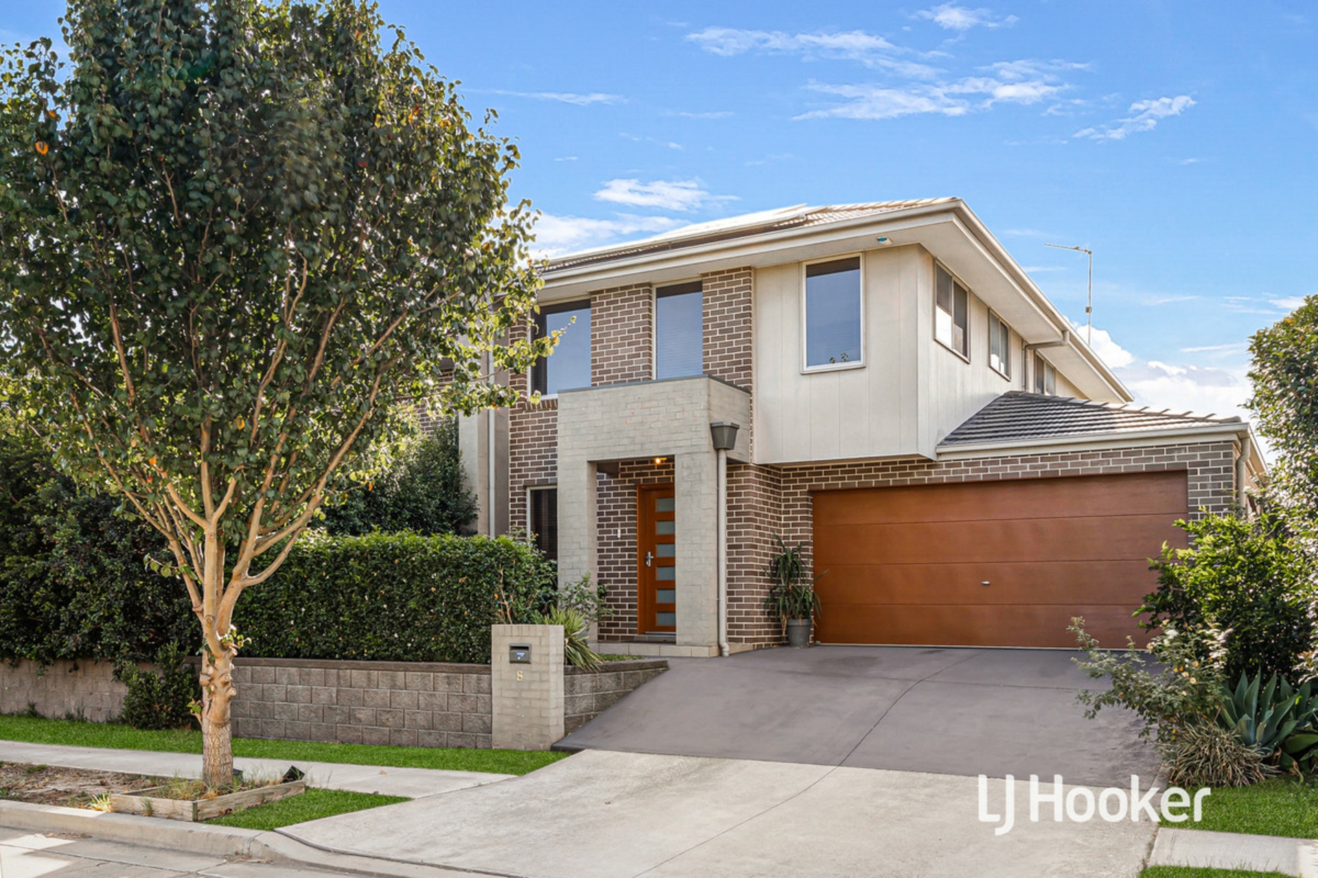 8 Yvette Street, SCHOFIELDS