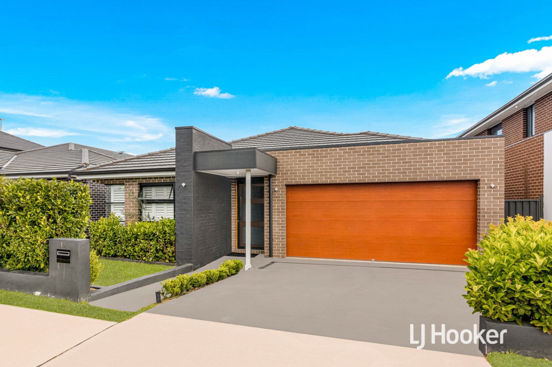 19 Milnes Parade, MARSDEN PARK