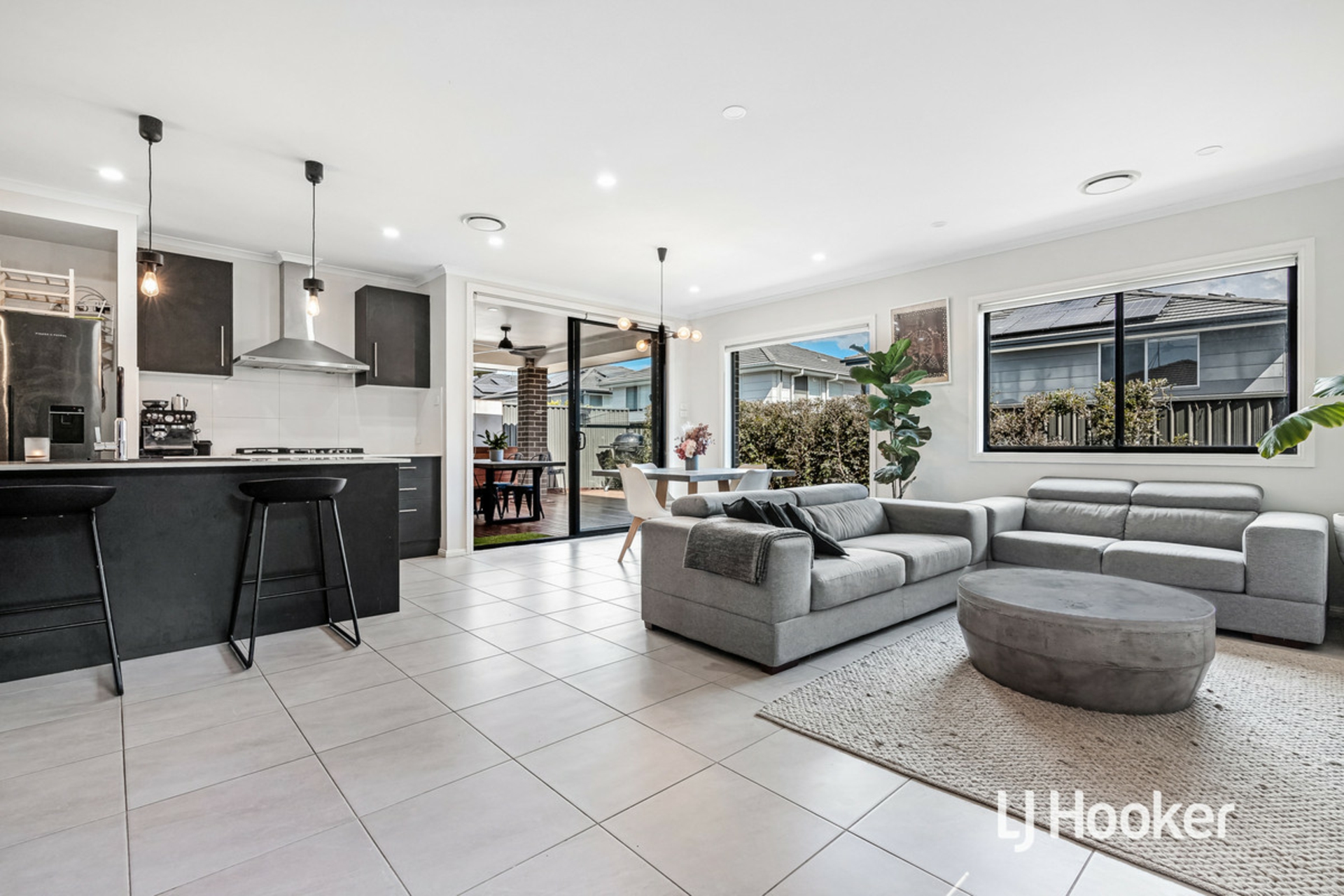 19 Milnes Parade, MARSDEN PARK
