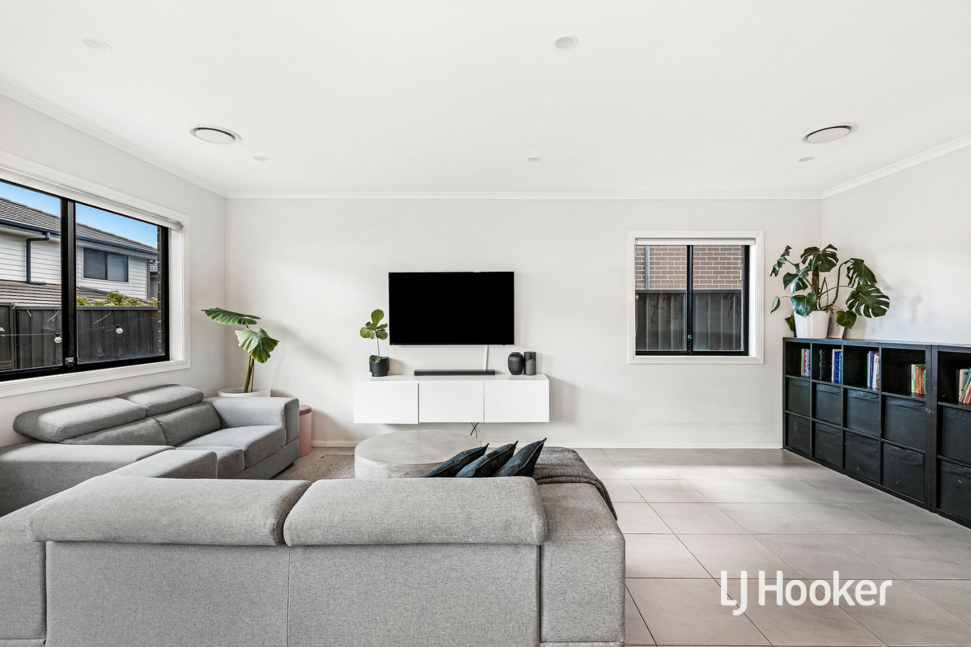 19 Milnes Parade, MARSDEN PARK