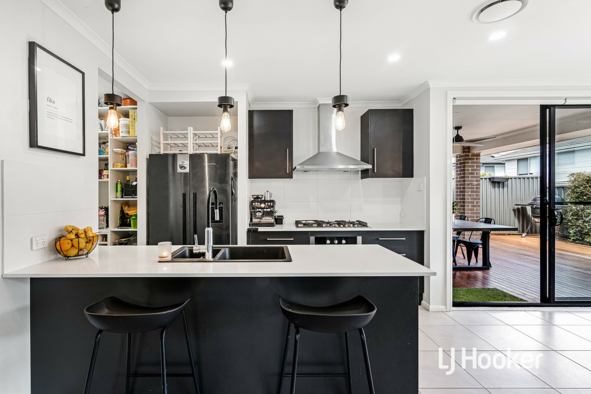 19 Milnes Parade, MARSDEN PARK