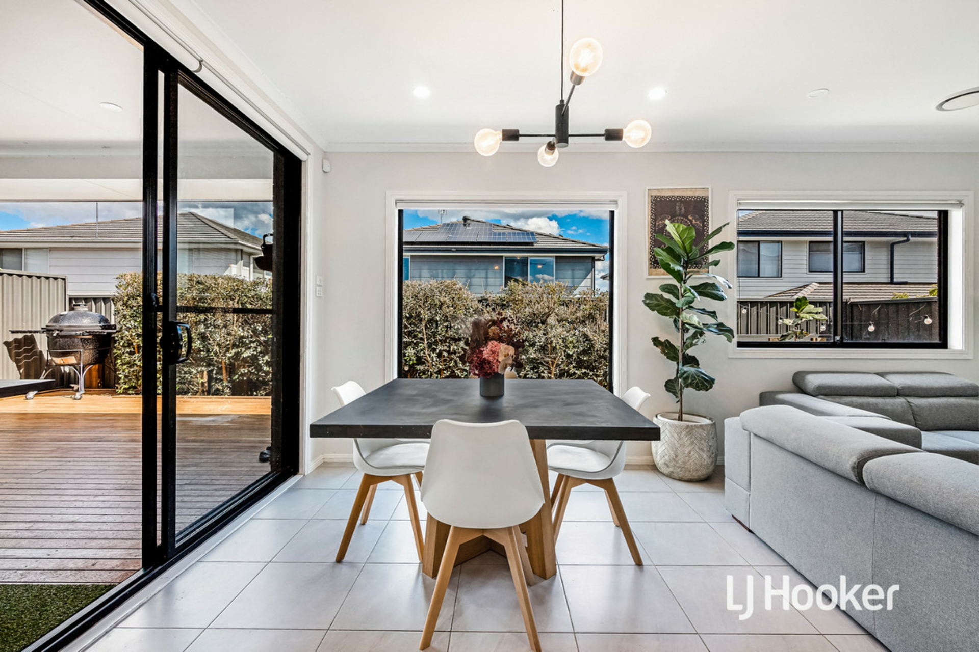 19 Milnes Parade, MARSDEN PARK