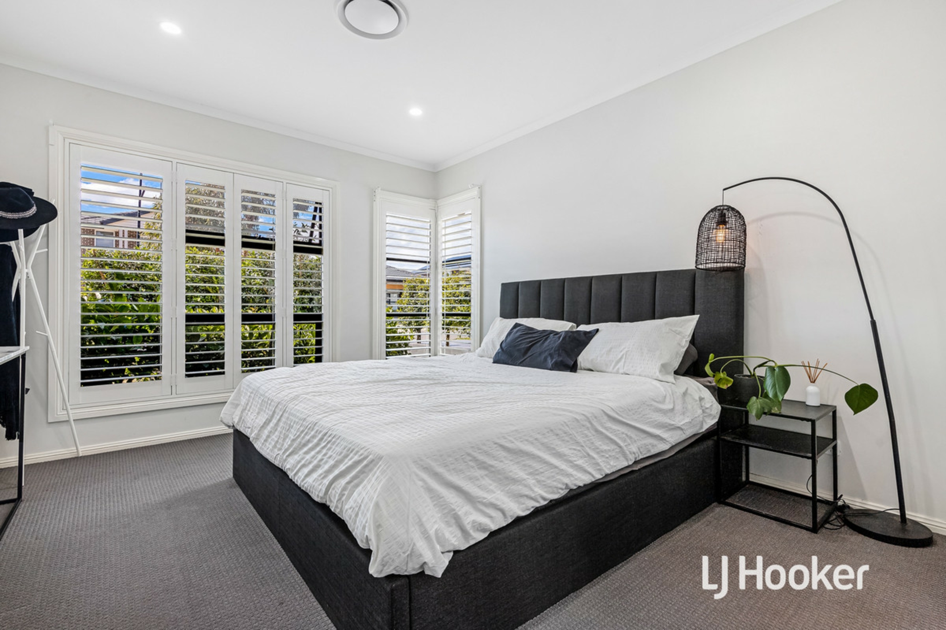 19 Milnes Parade, MARSDEN PARK