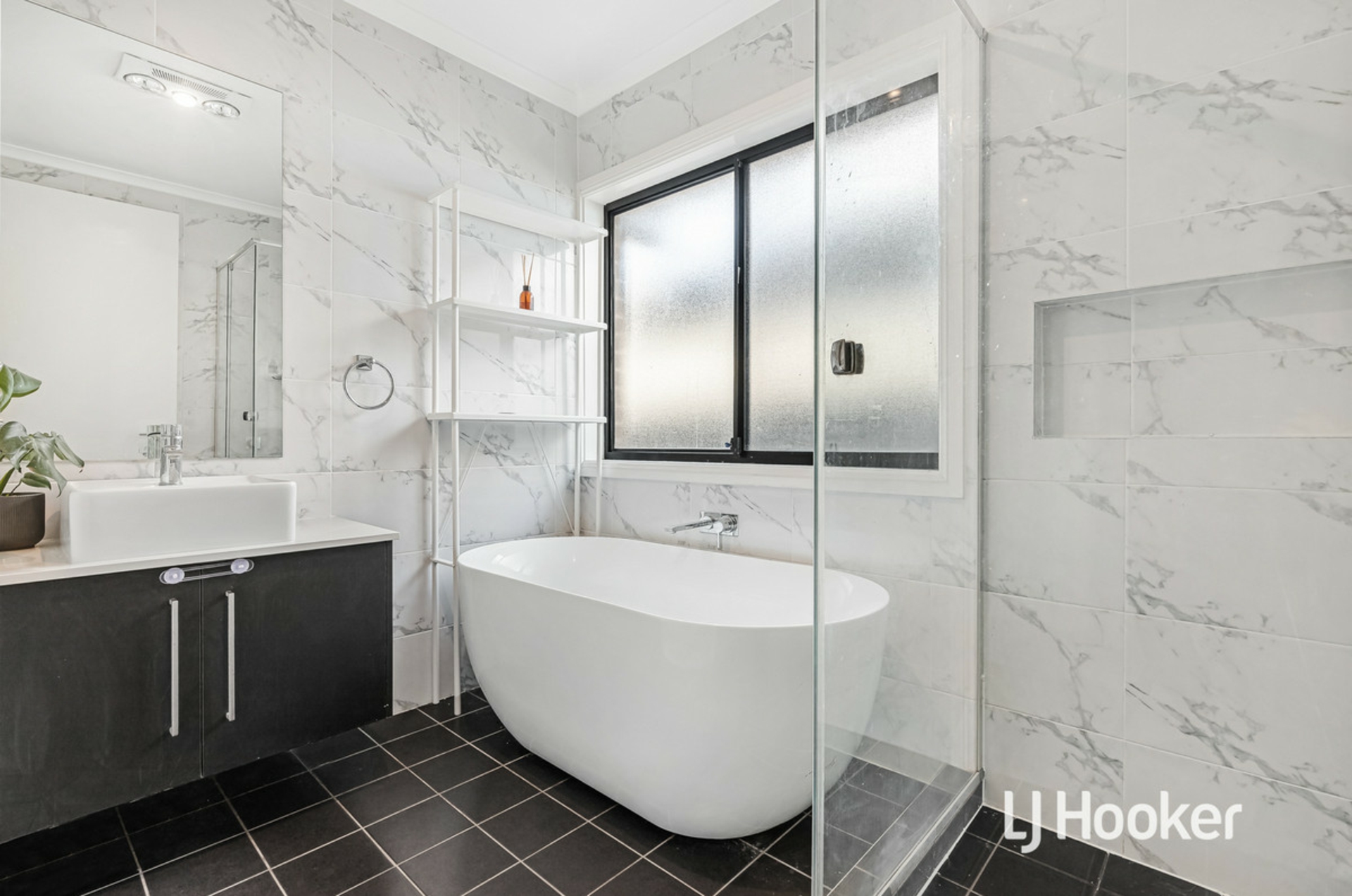 19 Milnes Parade, MARSDEN PARK