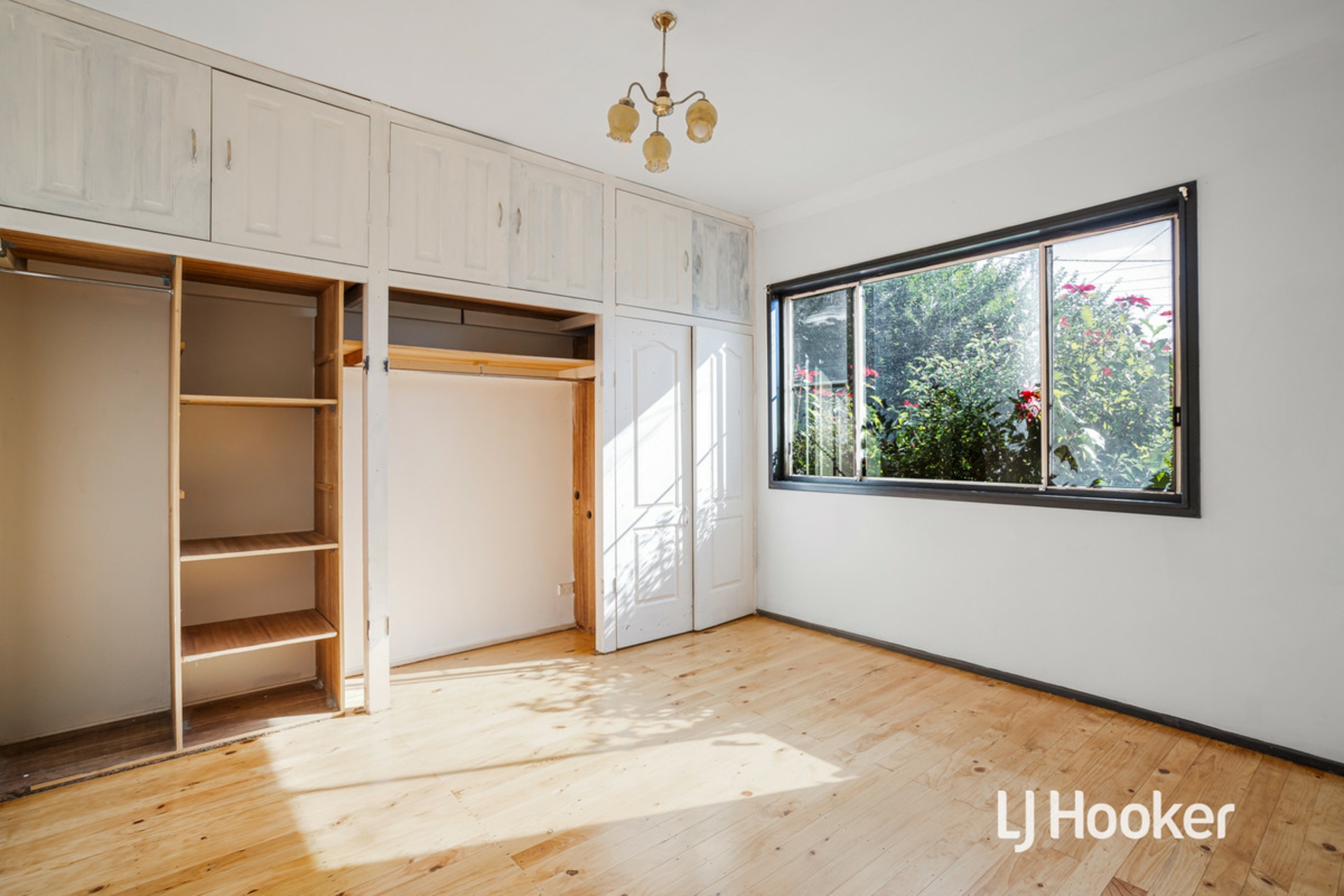 57 Grange Avenue, SCHOFIELDS