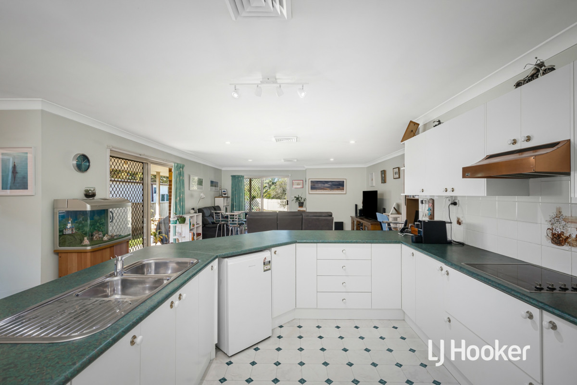 24 Advance Street, SCHOFIELDS