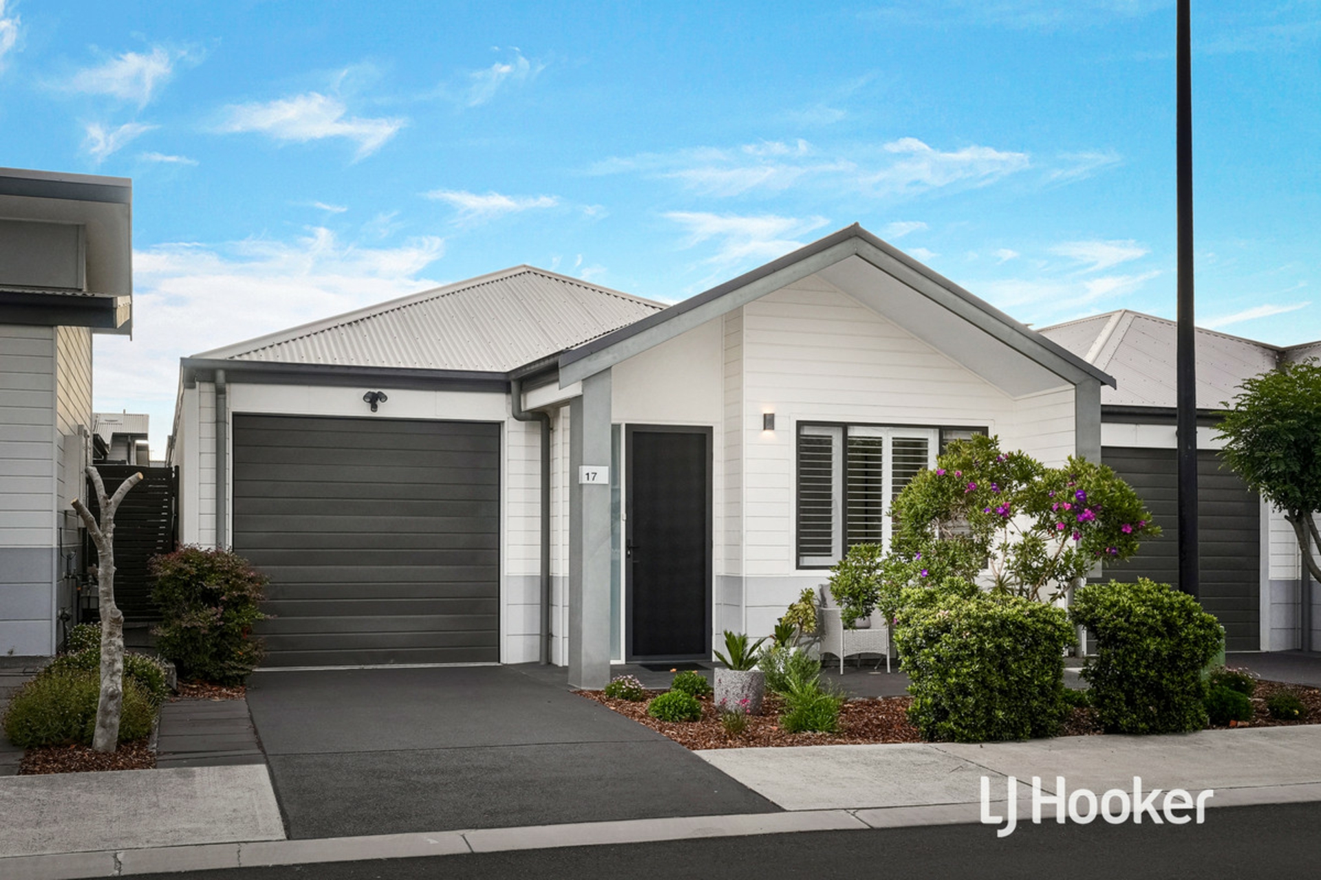 17 Newington Glade, Marsden Park